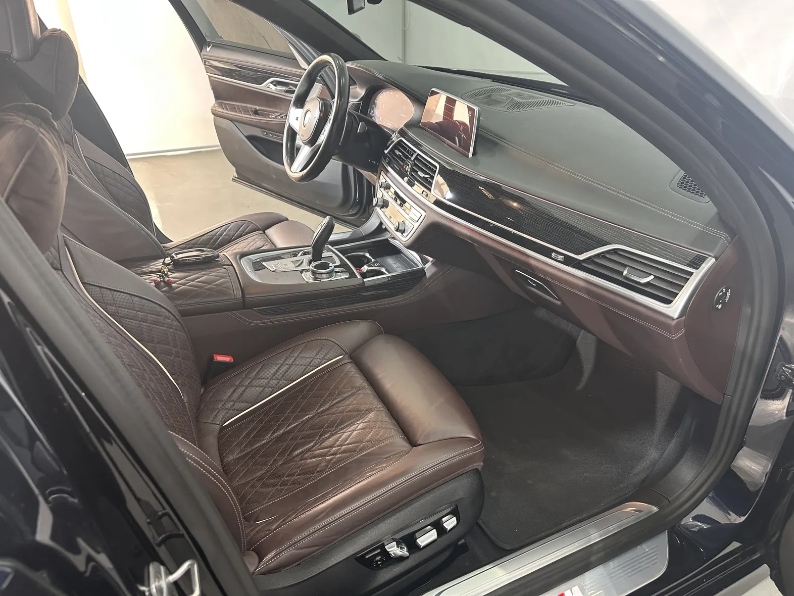 BMW 740Li, 2022 15