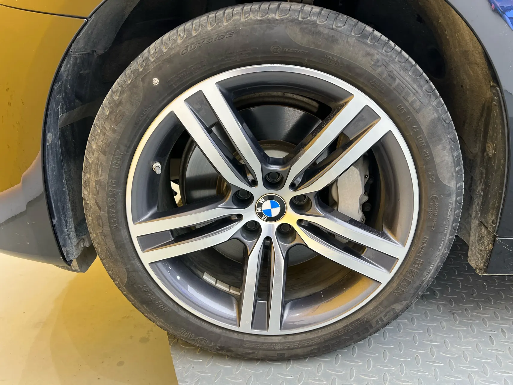 BMW 530Li, 2023 10