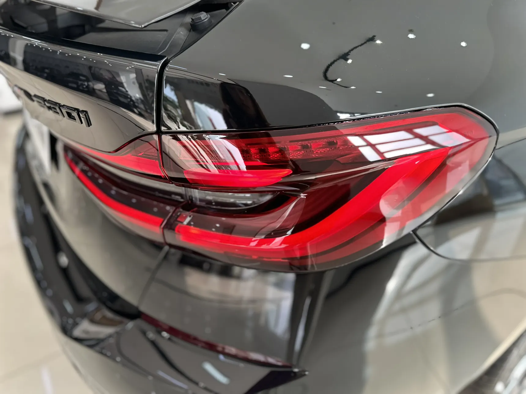 BMW 6GT, 2024 10