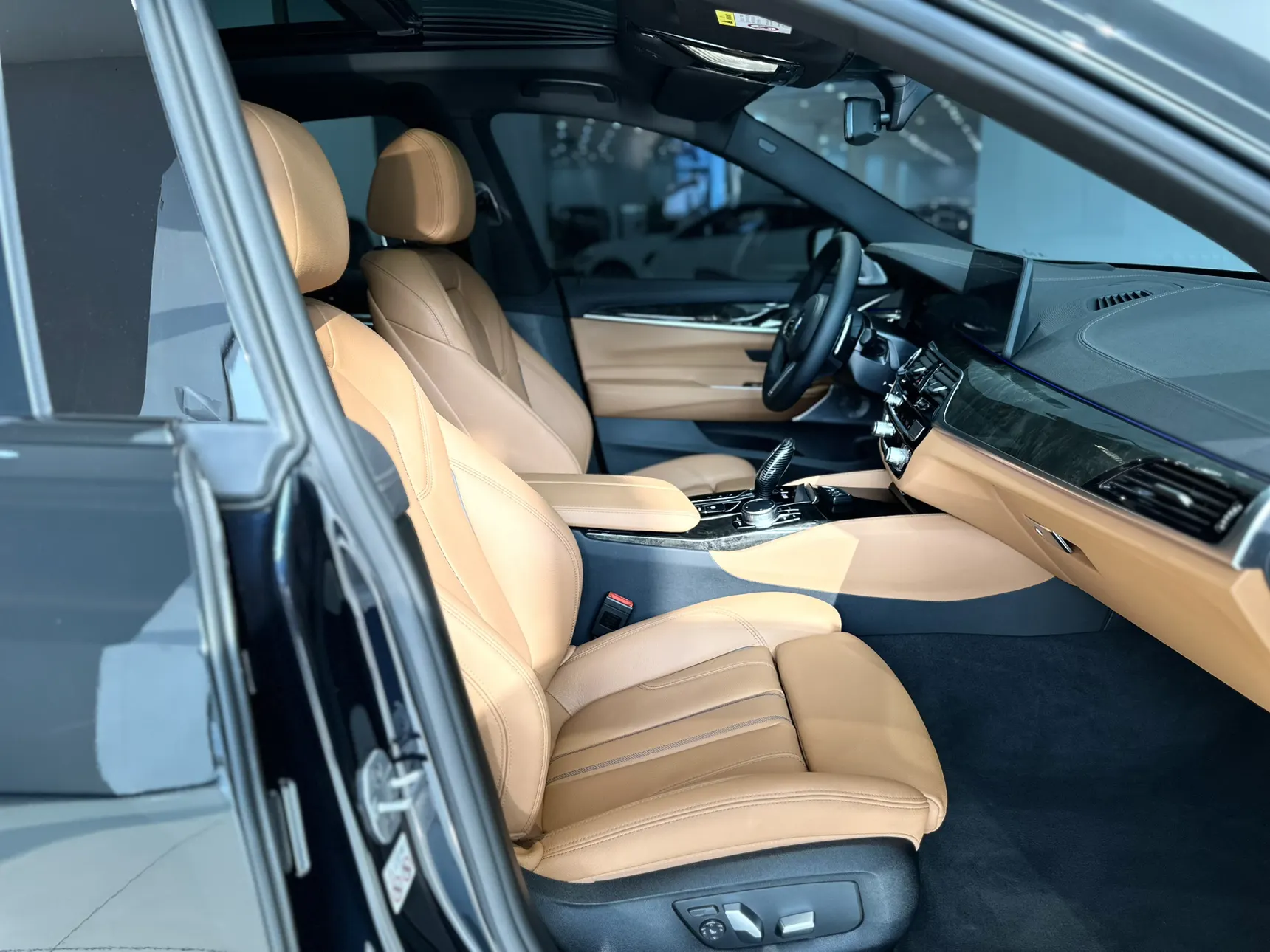 BMW 6GT, 2024 17