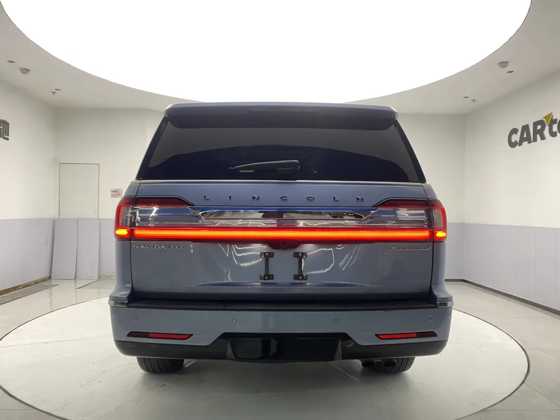 Lincoln Navigator, 2021 6