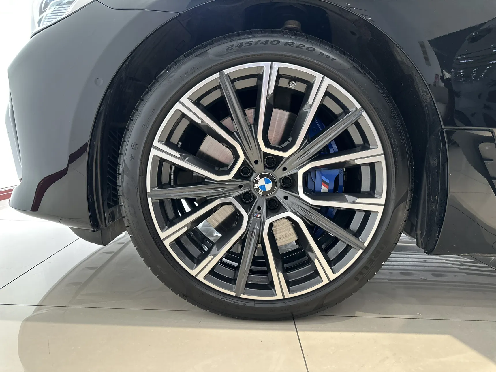 BMW 6GT, 2024 11