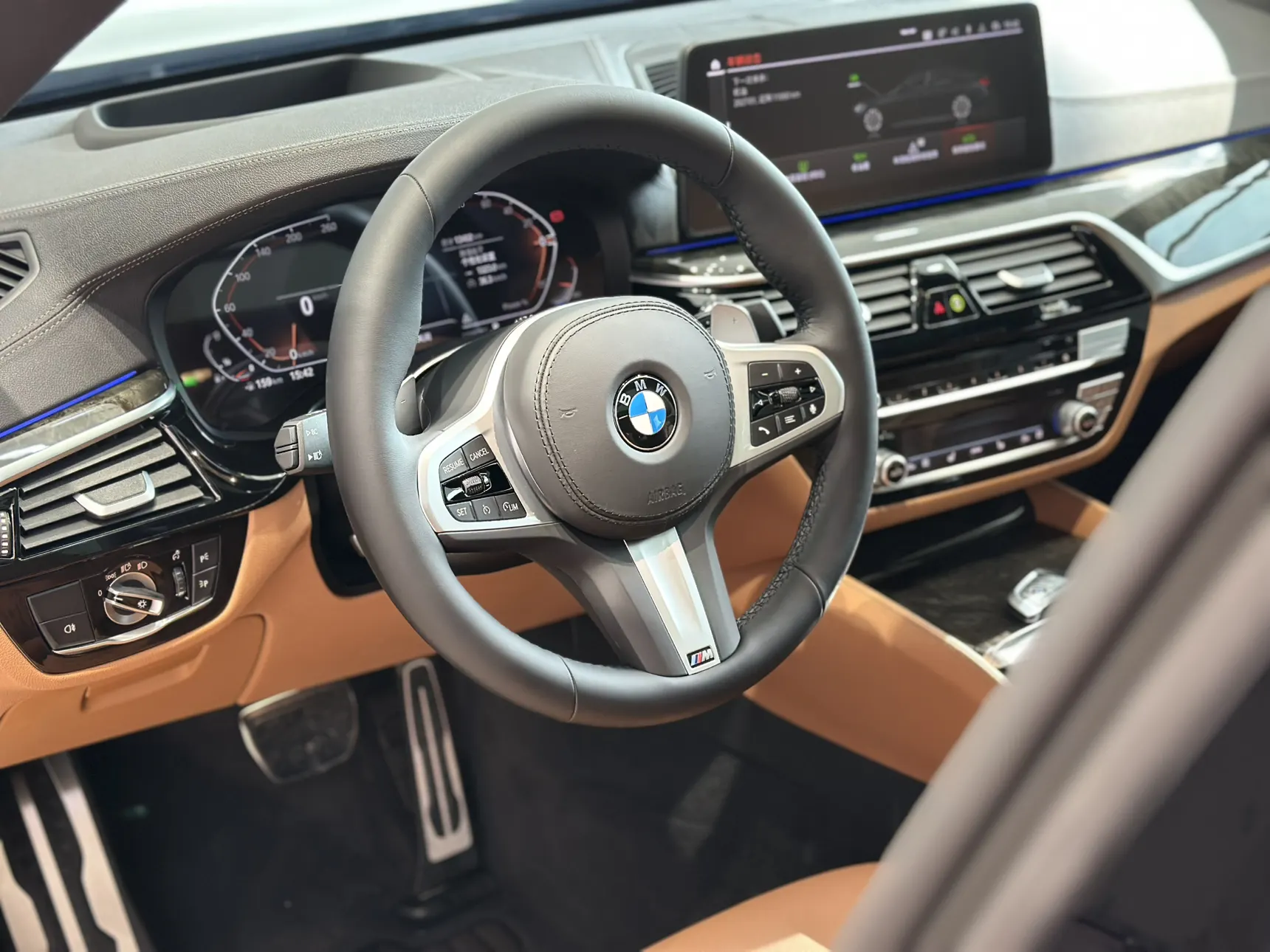 BMW 6GT, 2024 13