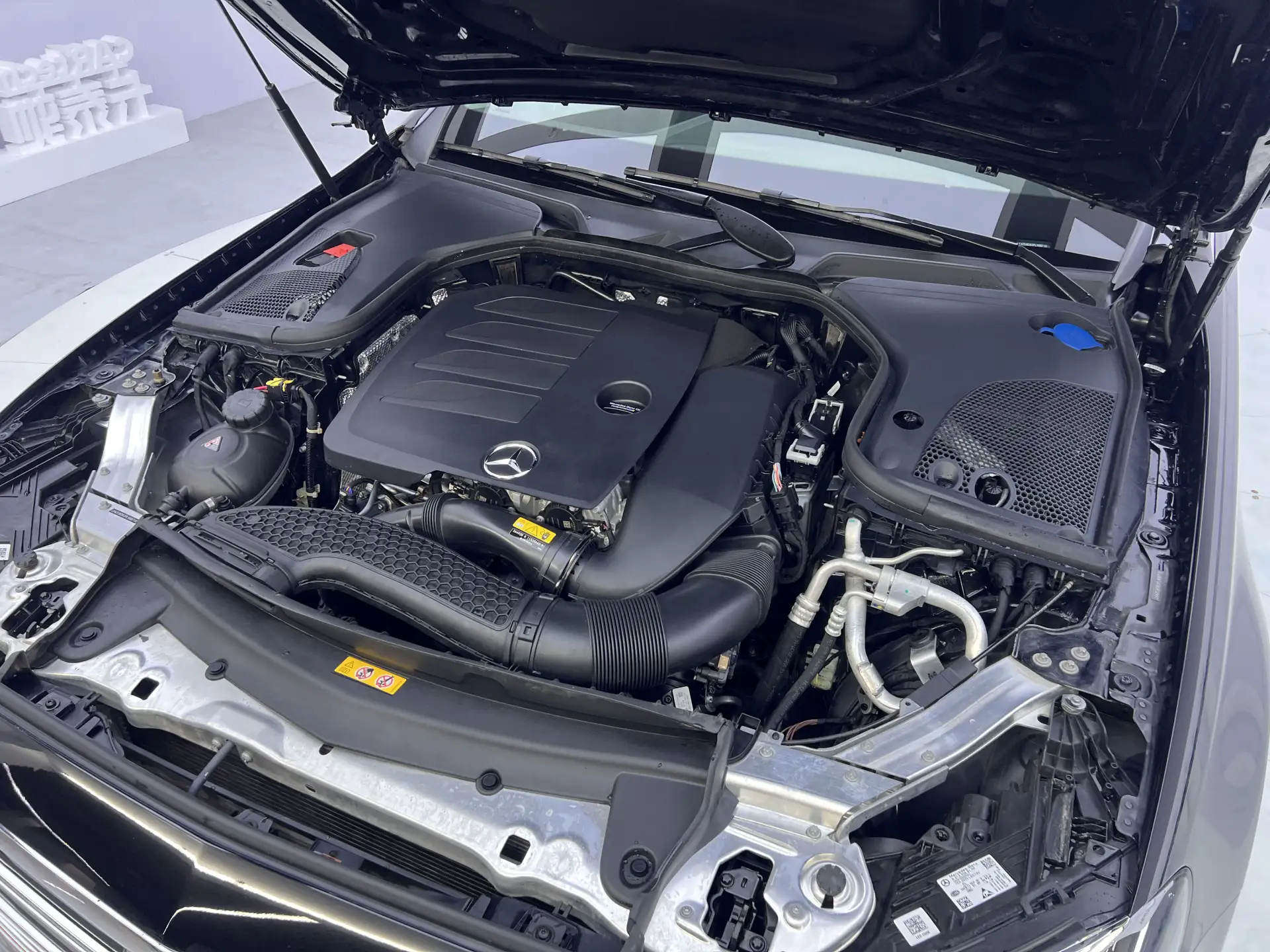 Mercedes-Benz E 300 L, 2023 12
