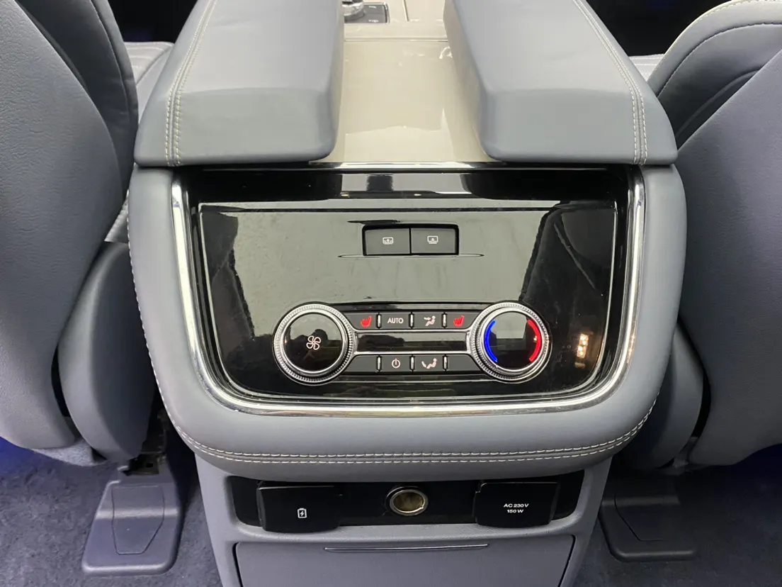 Lincoln Navigator, 2021 21