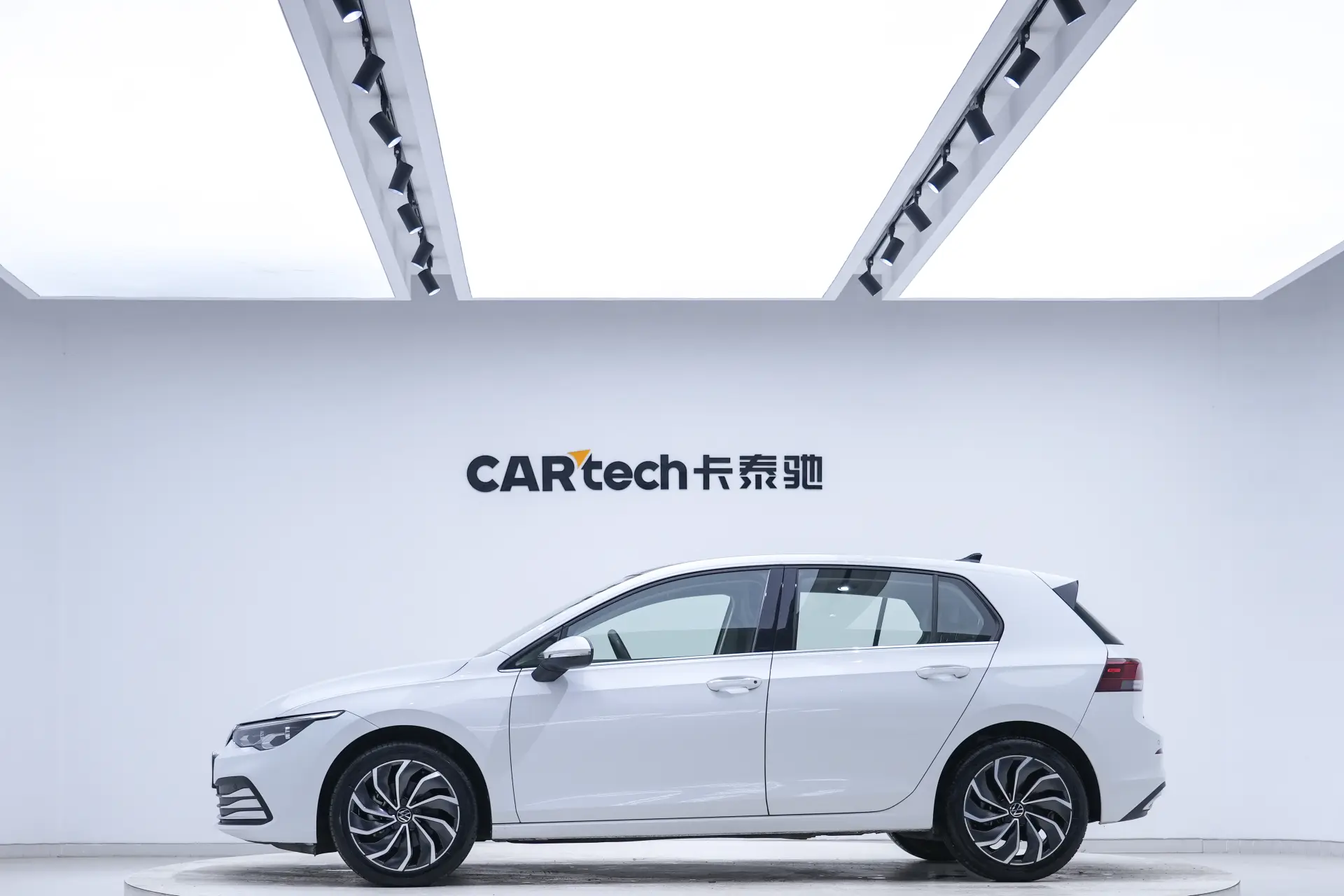 Volkswagen Golf, 2022 8
