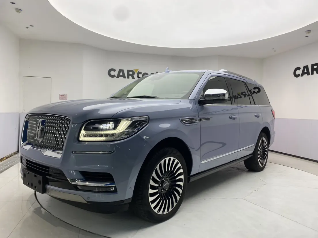 Lincoln Navigator