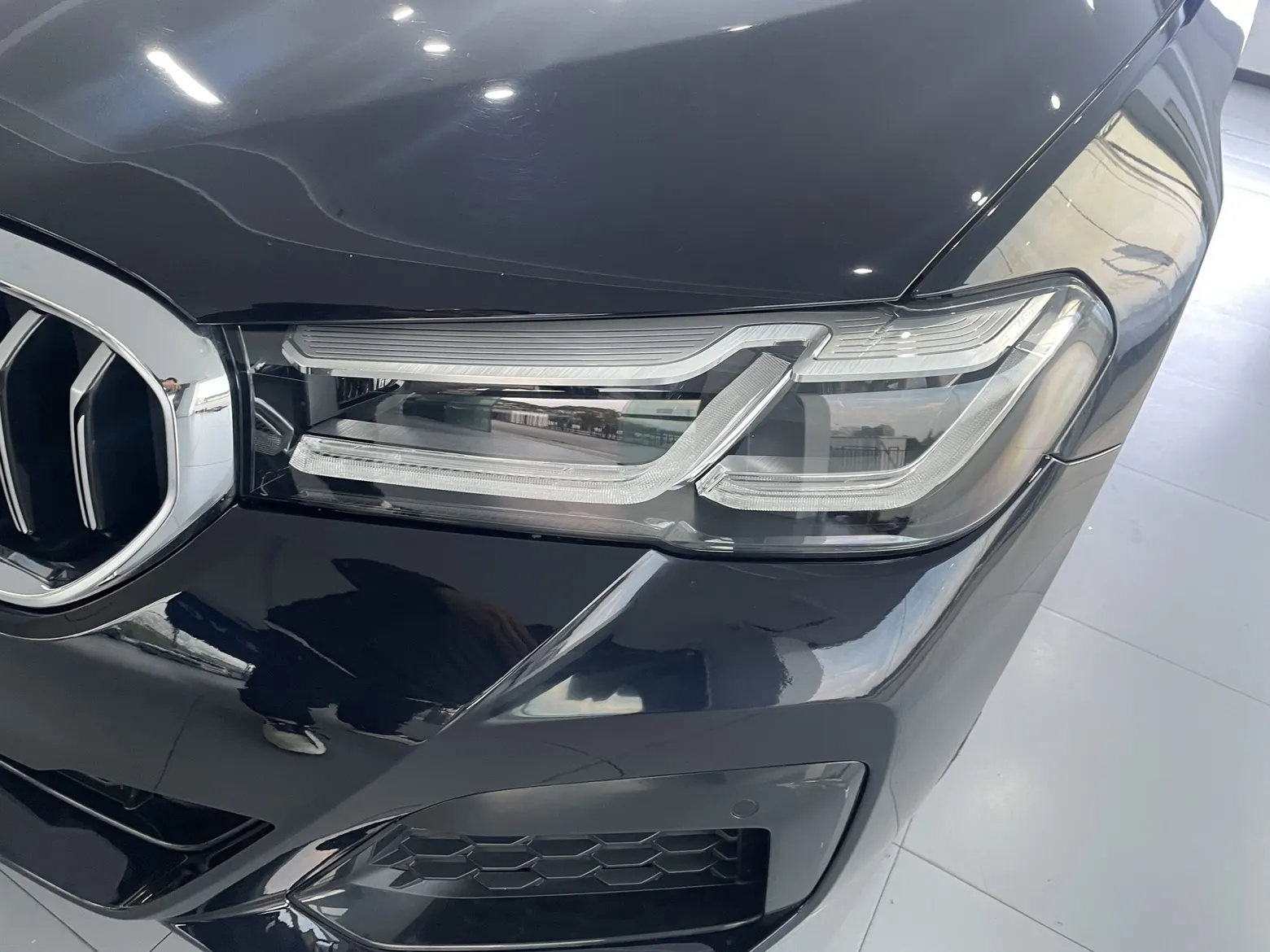 BMW 525Li, 2022 7