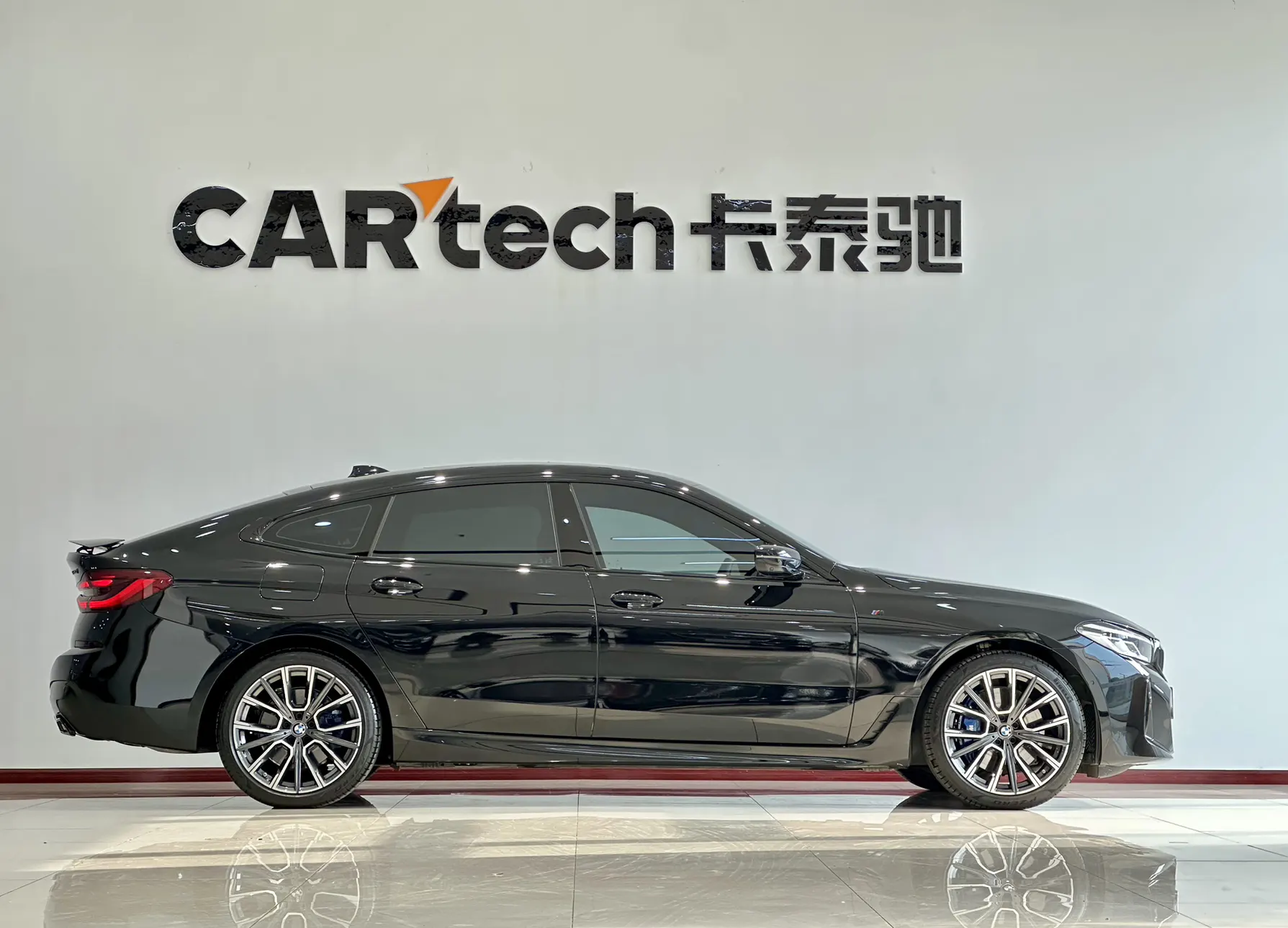BMW 6GT, 2024 4