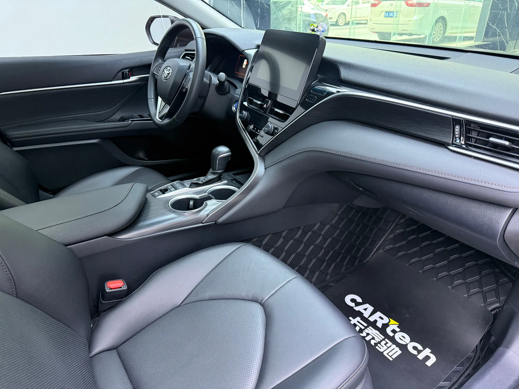 Toyota Camry, 2023 18