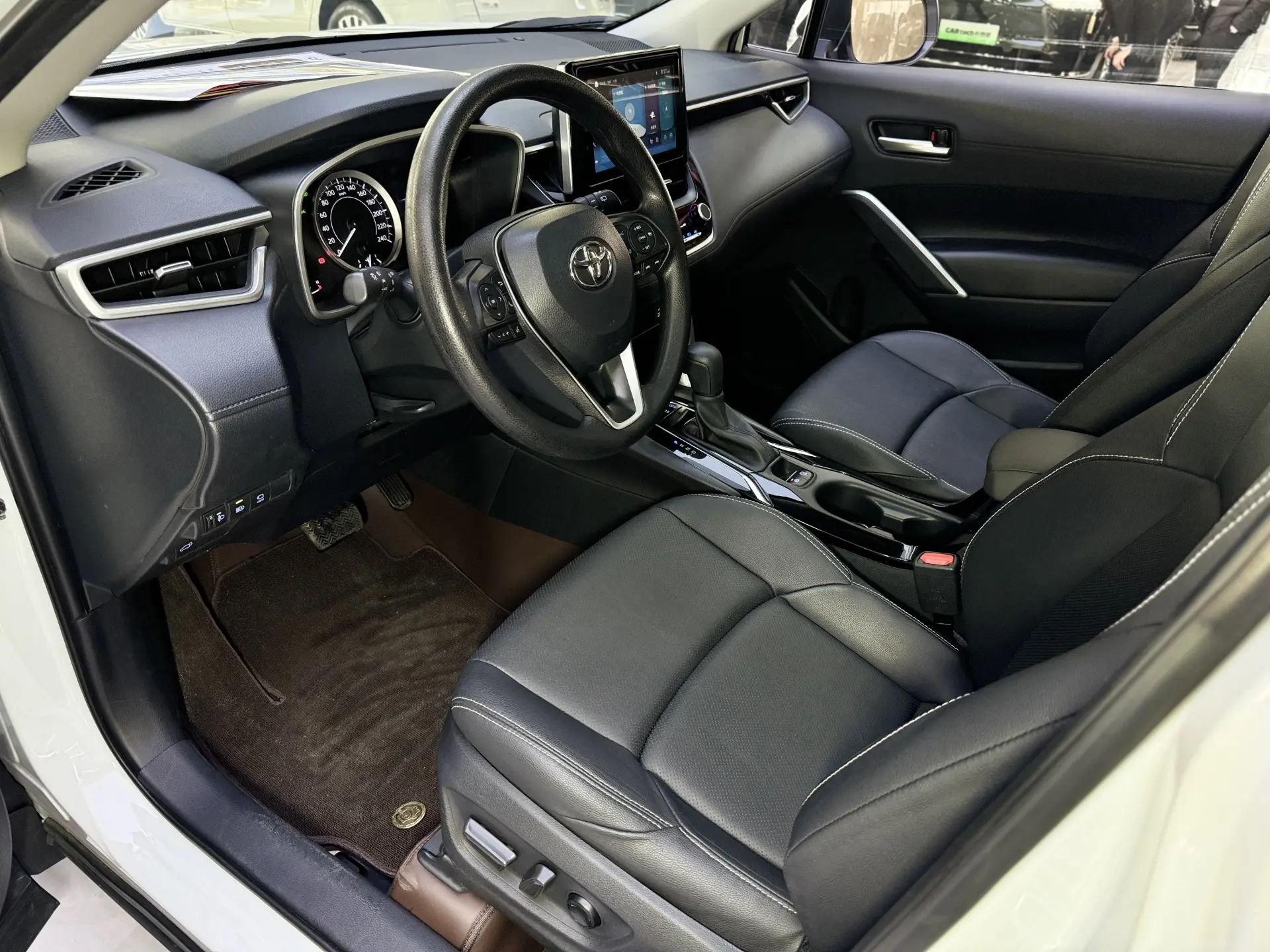 Toyota Frontlander, 2022 19