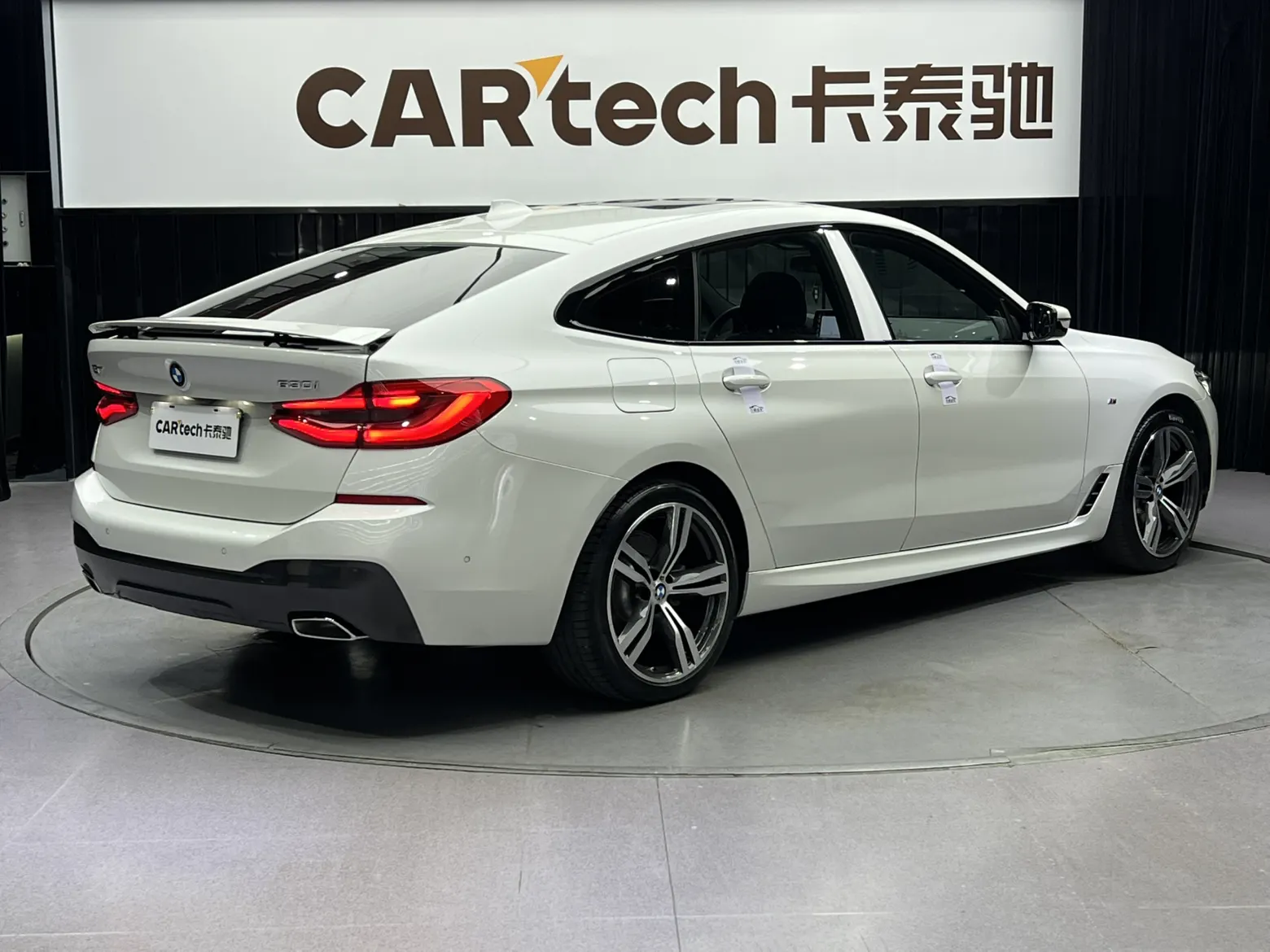 BMW 6GT, 2023 все фото