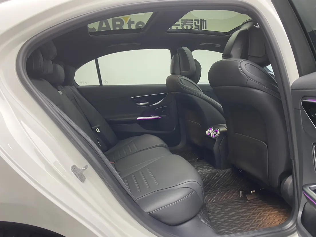 Mercedes-Benz C 260 L, 2024 22
