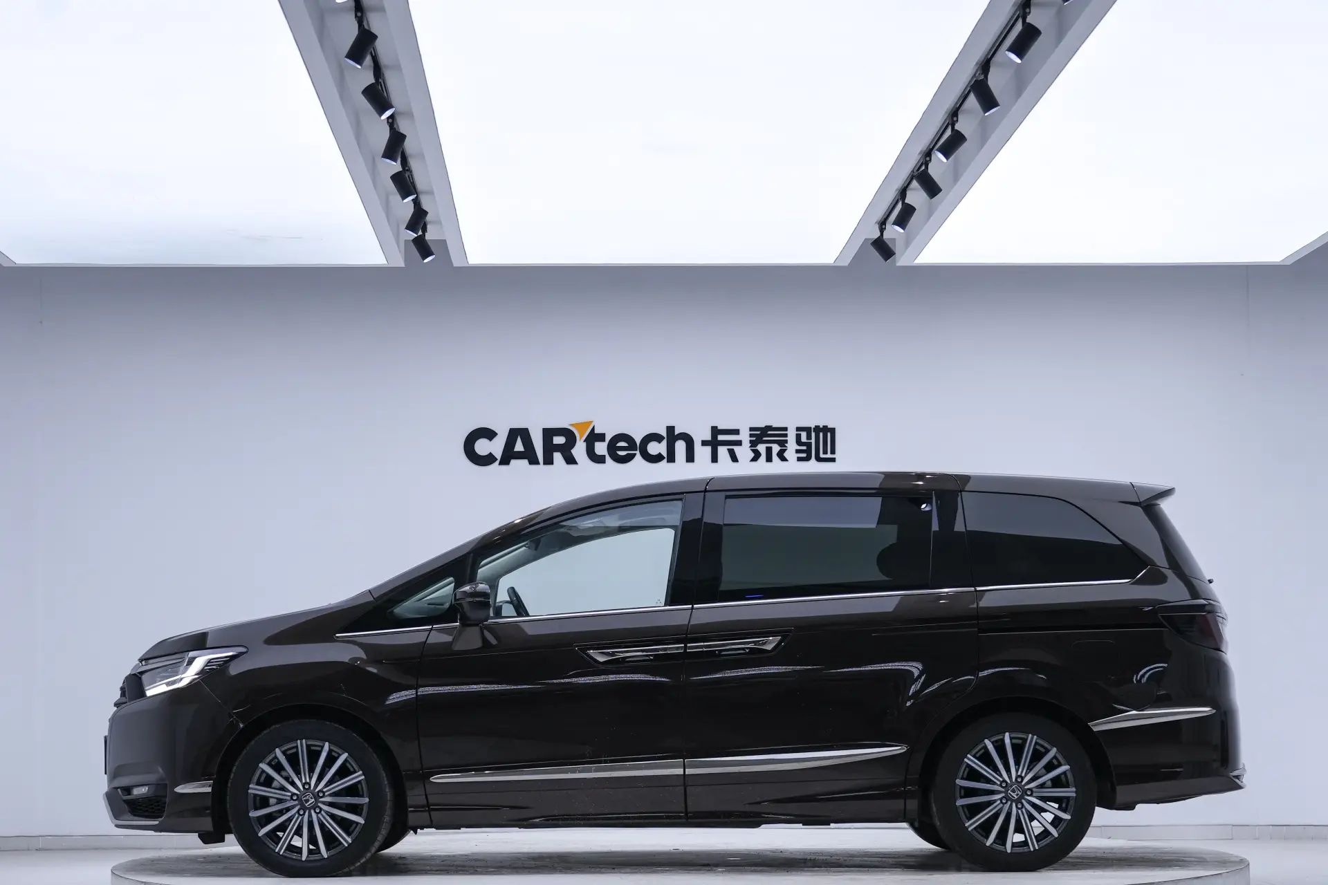 Honda Elysion, 2023 8