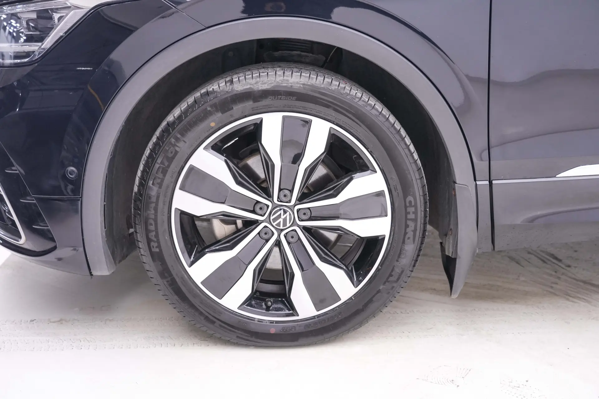 Volkswagen Tiguan L, 2022 11