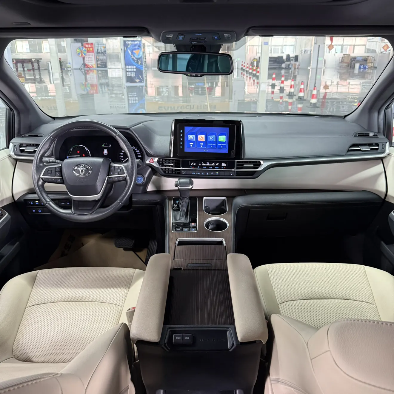 Toyota Sienna, 2025 14