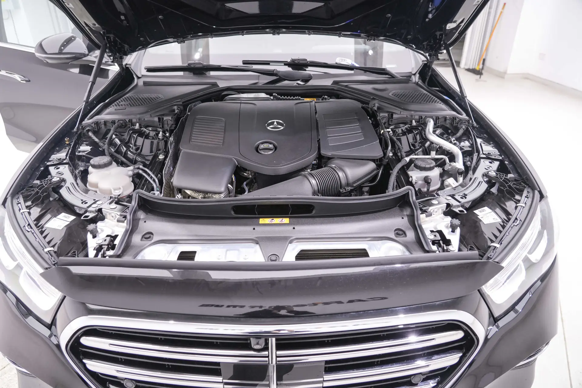 Mercedes-Benz E 300 L, 2024 12