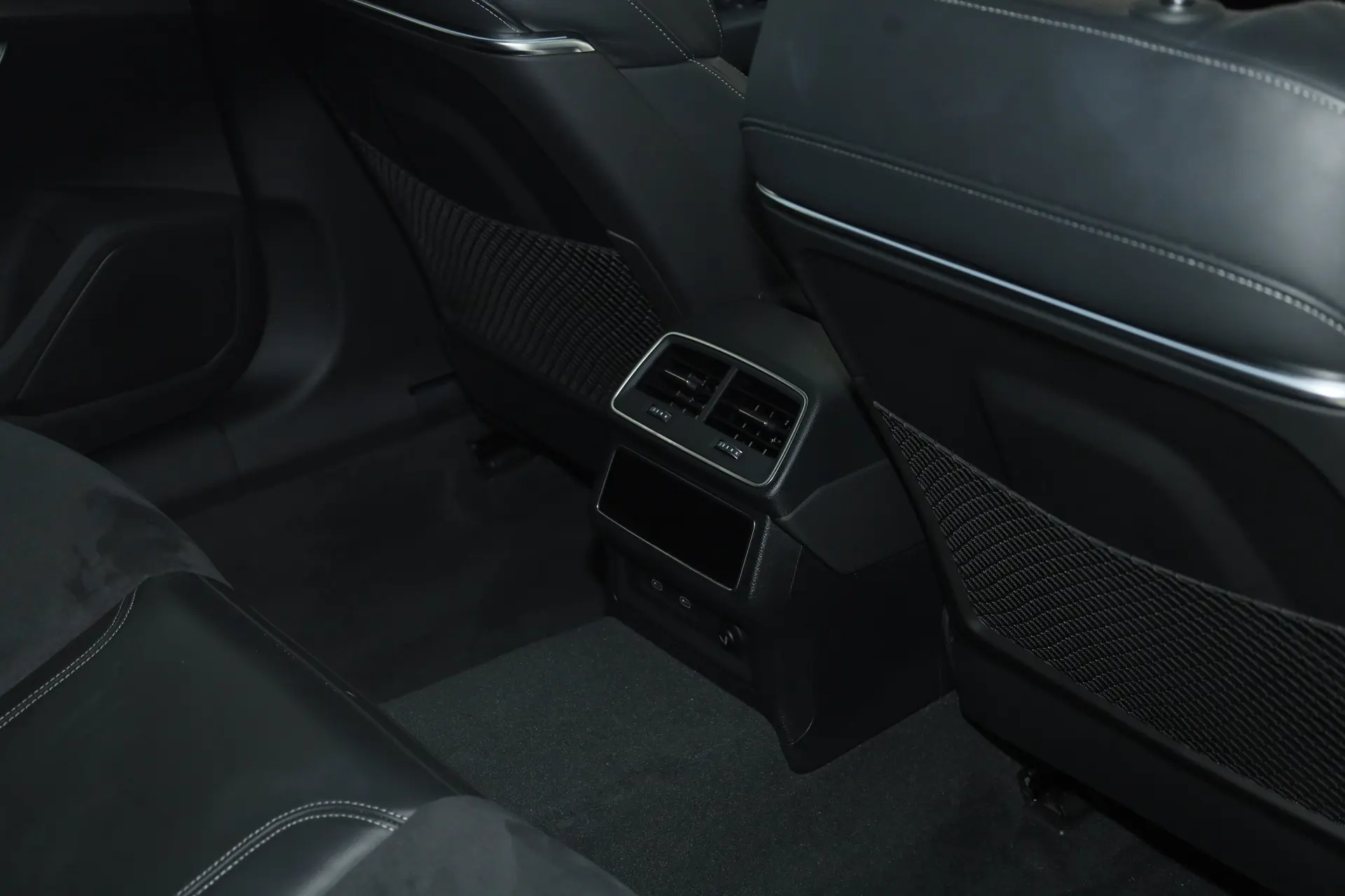Audi A7L 45 TFSI, 2024 24