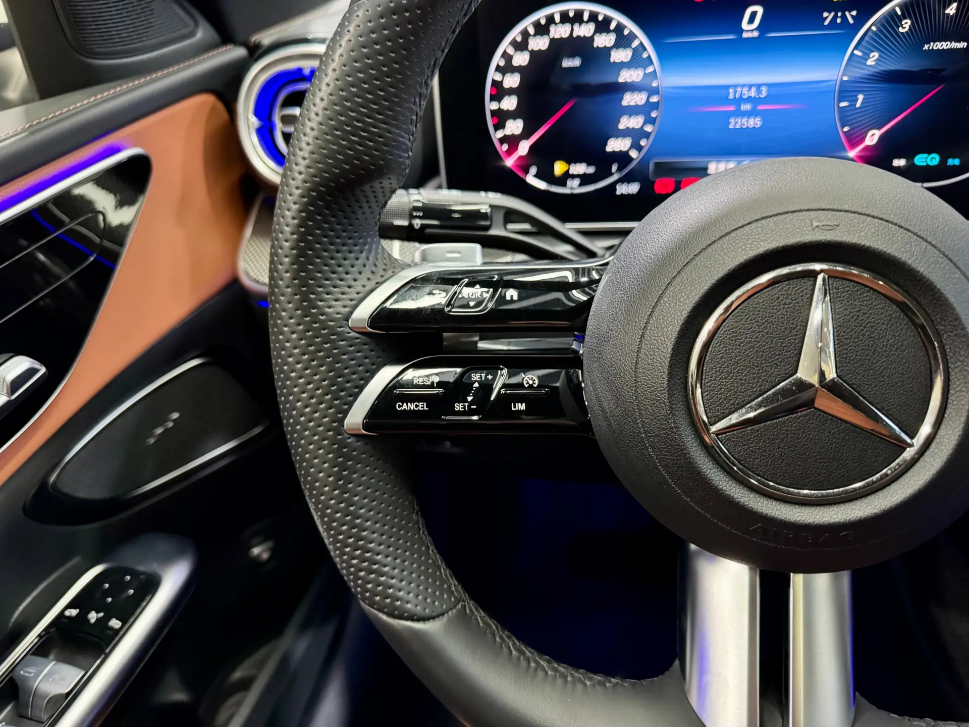 Mercedes-Benz C 200 L, 2022 19