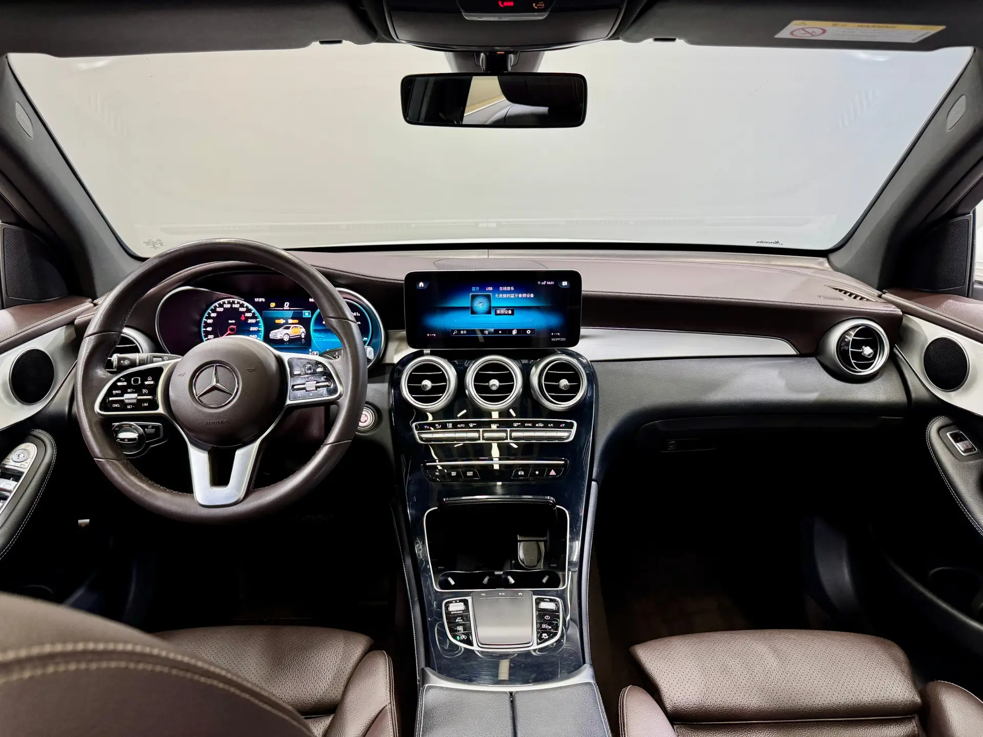 Mercedes-Benz GLC 260 L, 2021 16