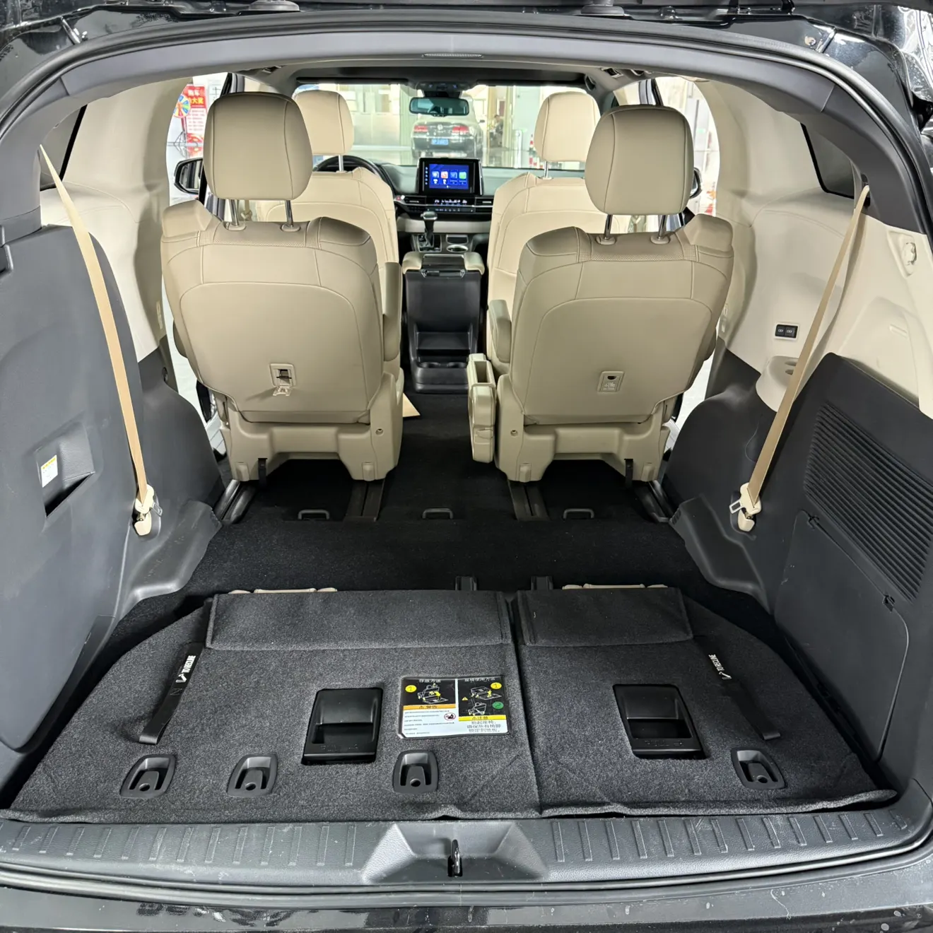 Toyota Sienna, 2025 12