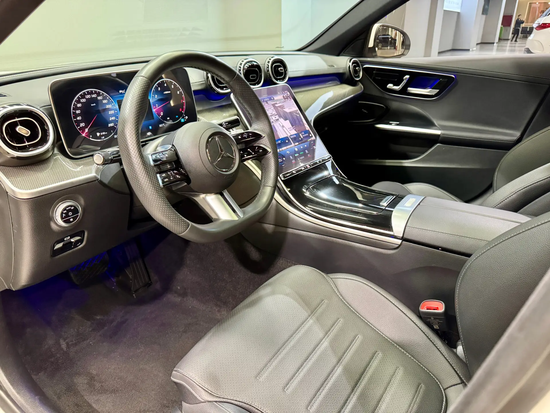 Mercedes-Benz C 260 L, 2023 14