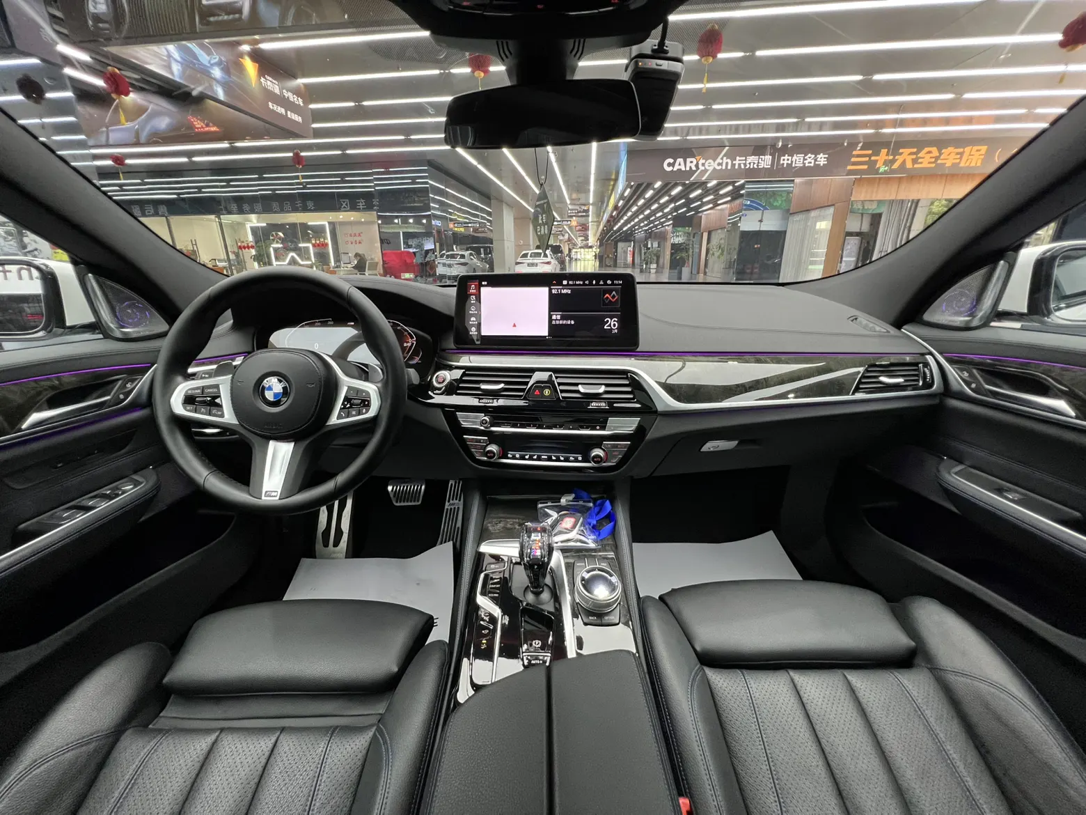 BMW 6GT, 2023 22
