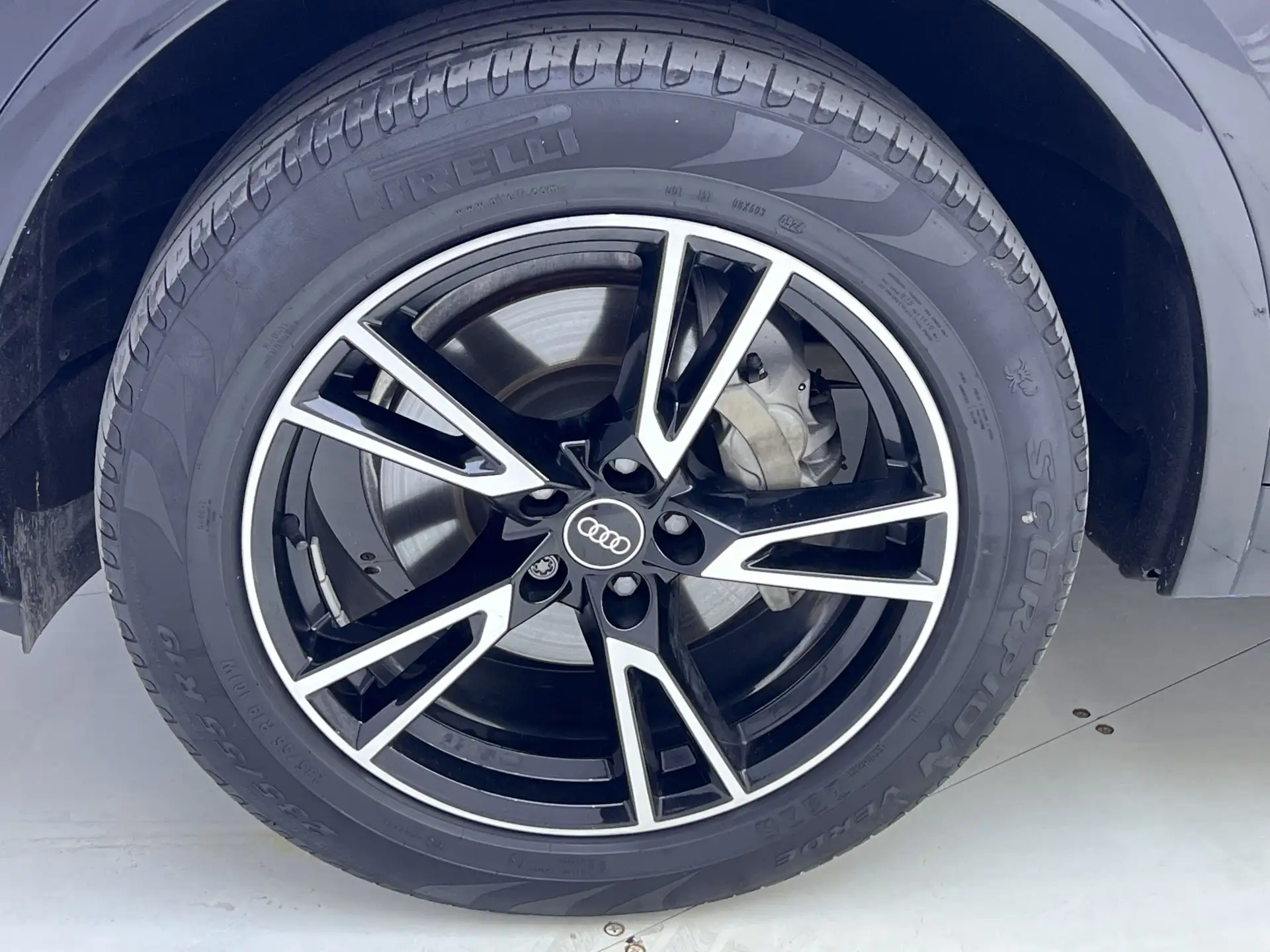 Audi Q5L 40 TFSI, 2024 11