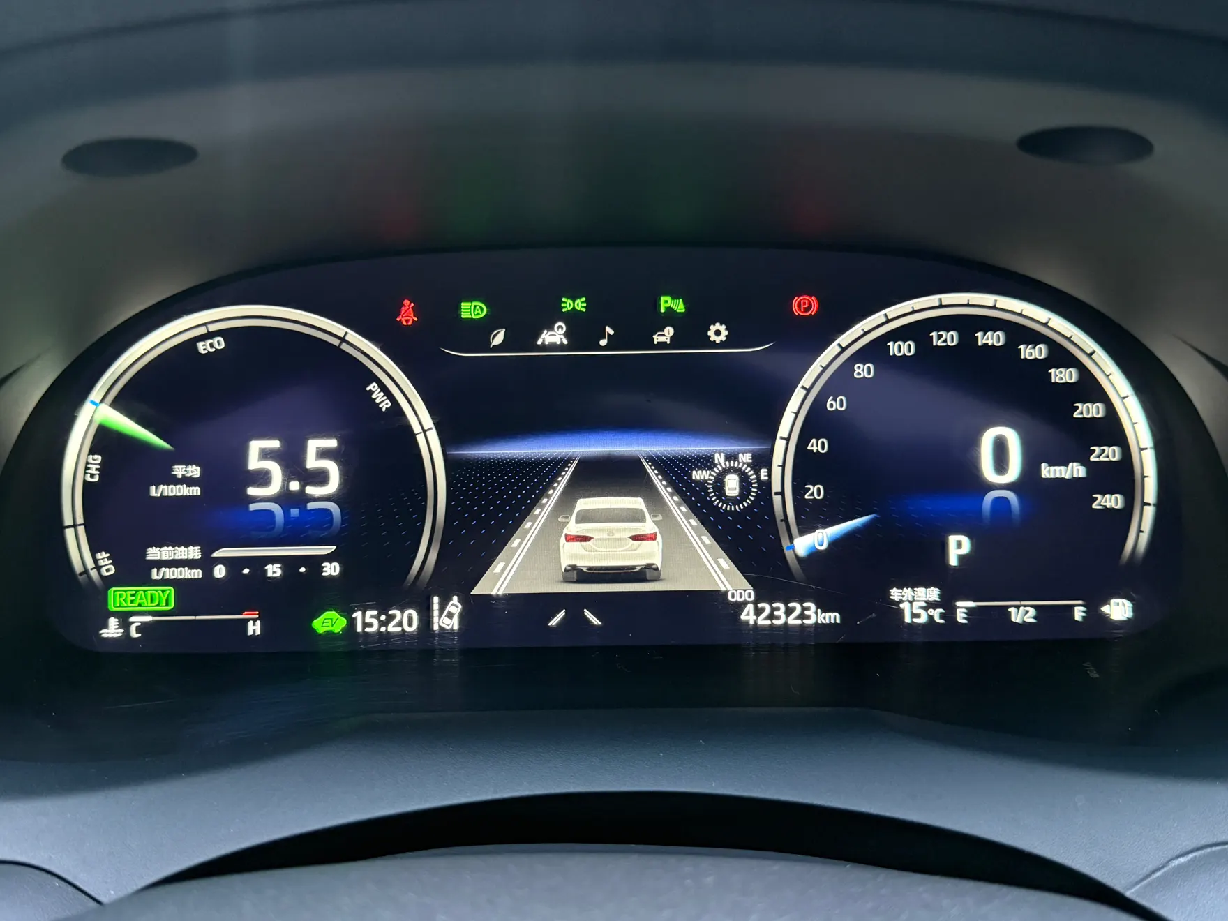 Toyota Camry, 2023 16
