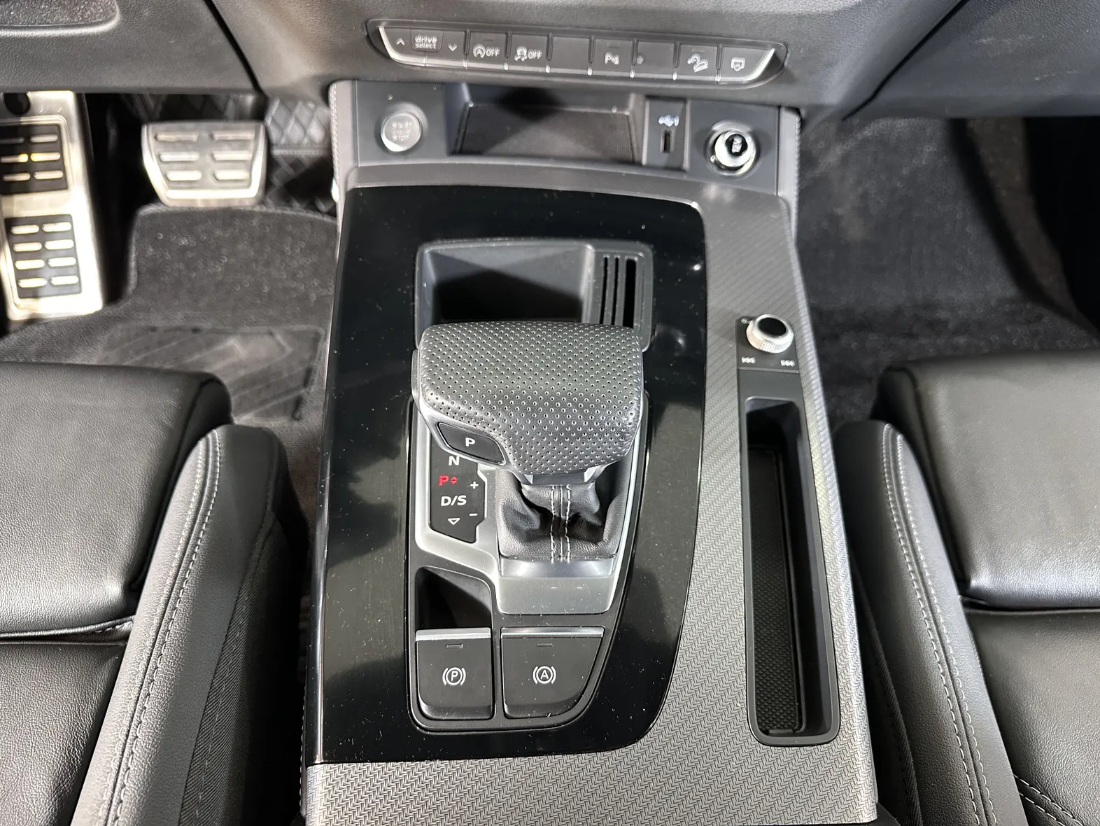 Audi Q5L 40 TFSI, 2024 18