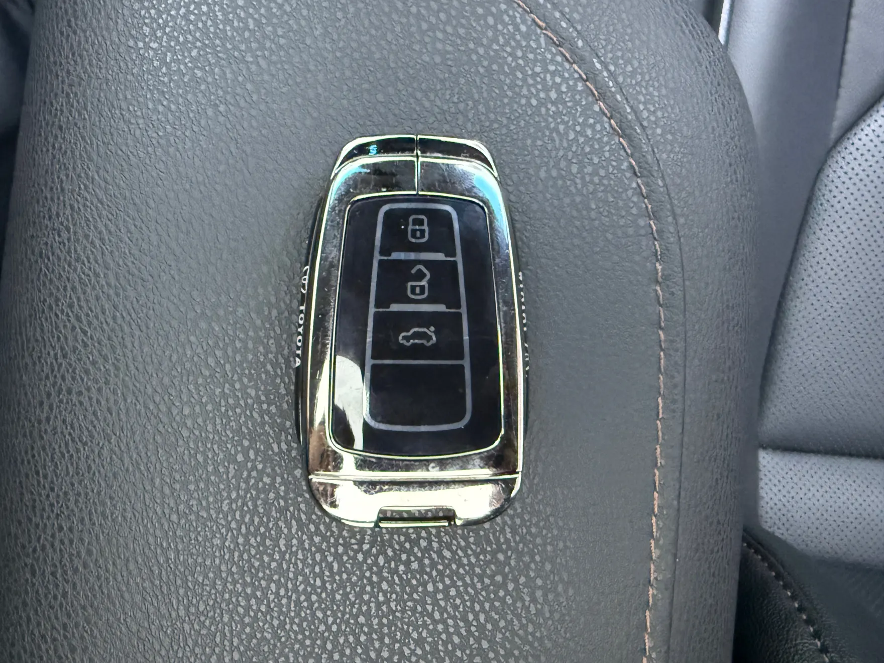 Toyota Camry, 2023 28