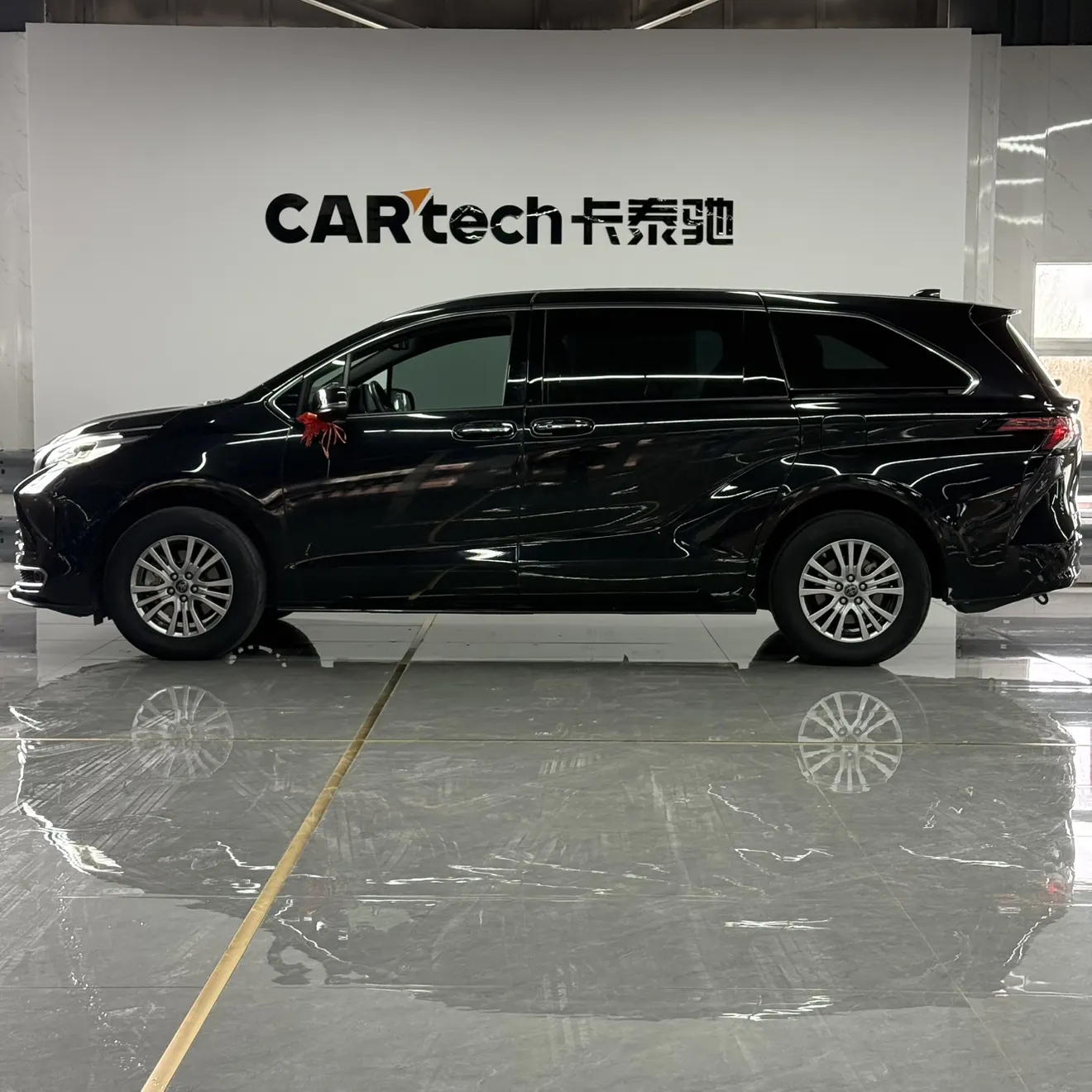 Toyota Sienna, 2025 8