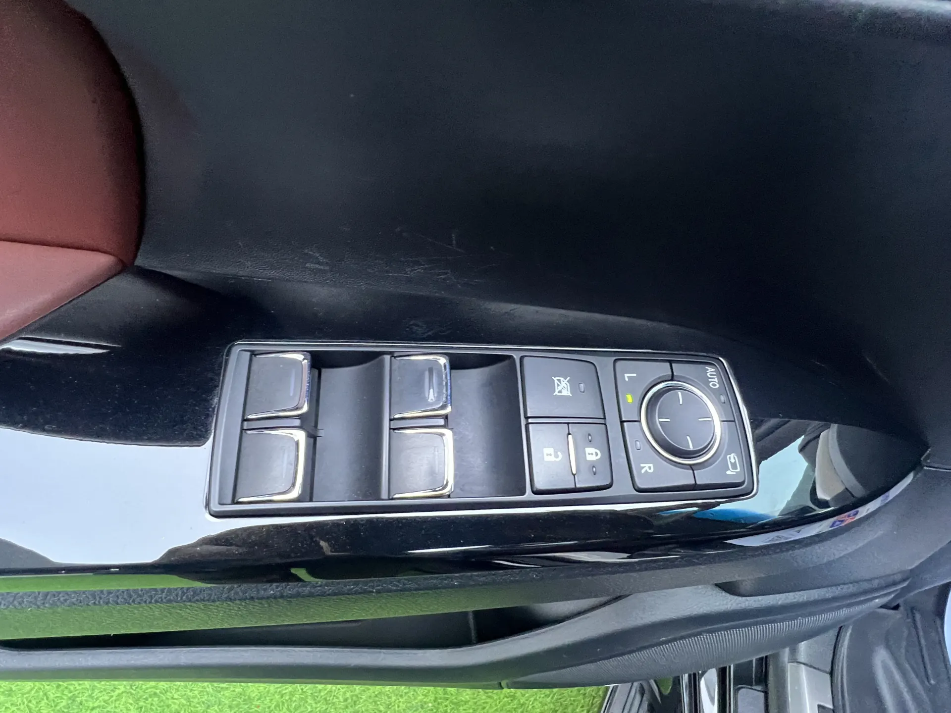 Lexus LX 570, 2019 10