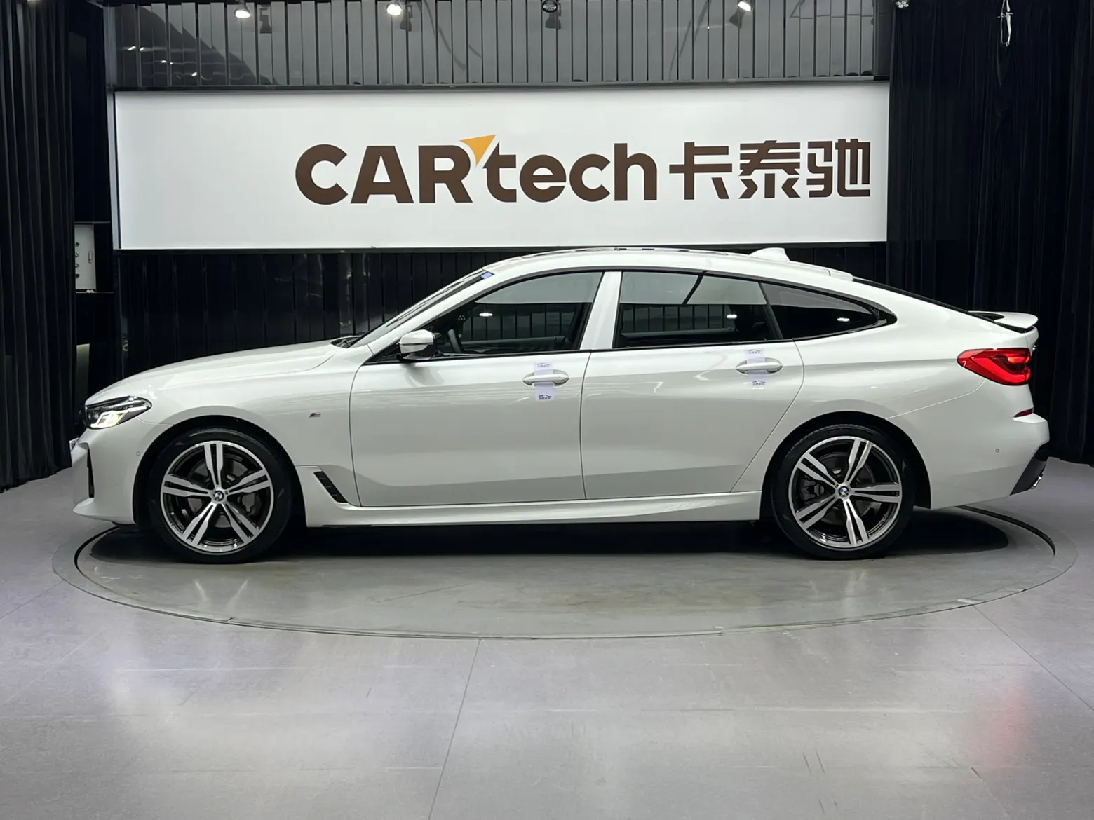 BMW 6GT, 2023 8