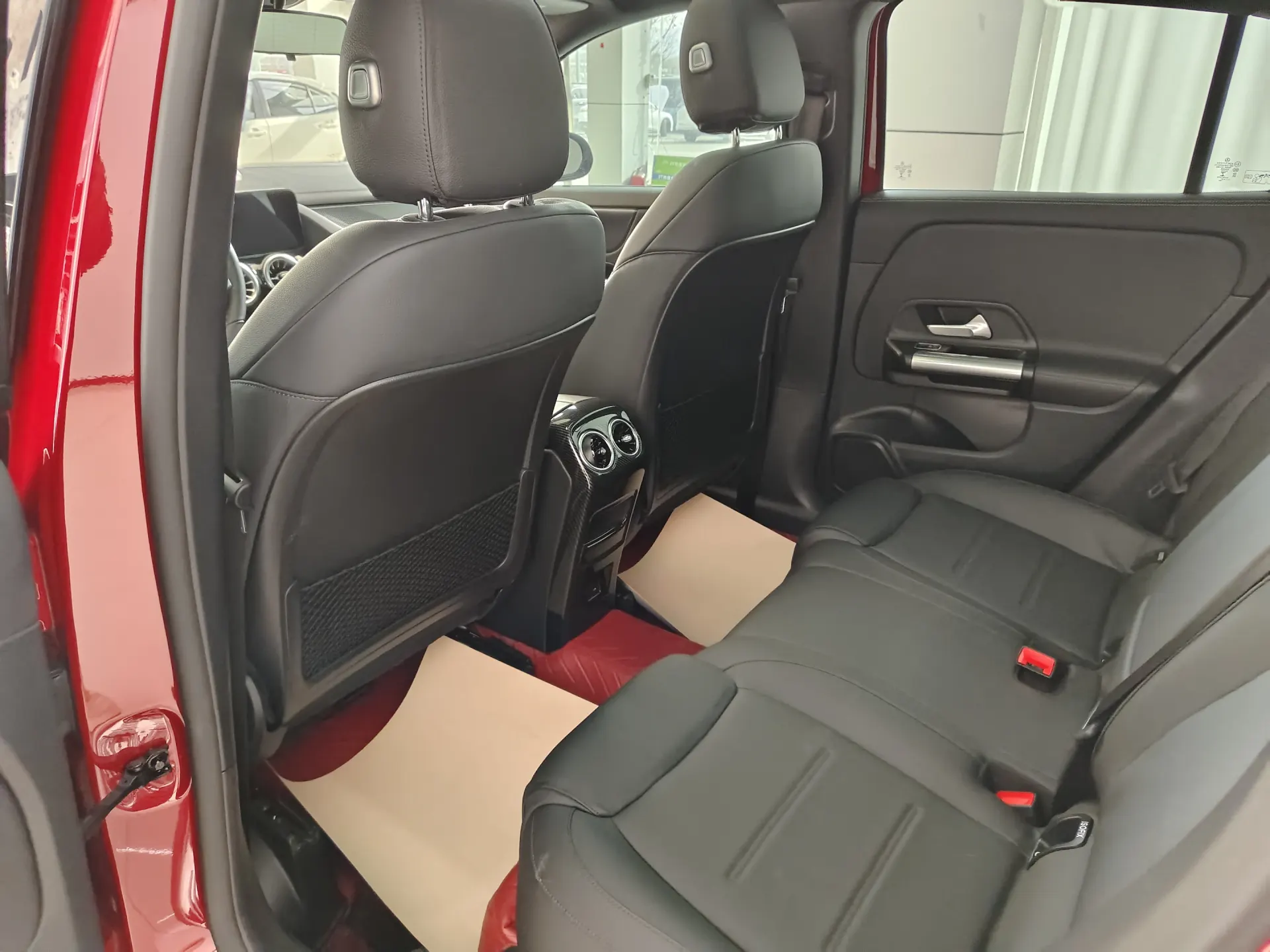Mercedes-Benz GLA 200, 2021 17