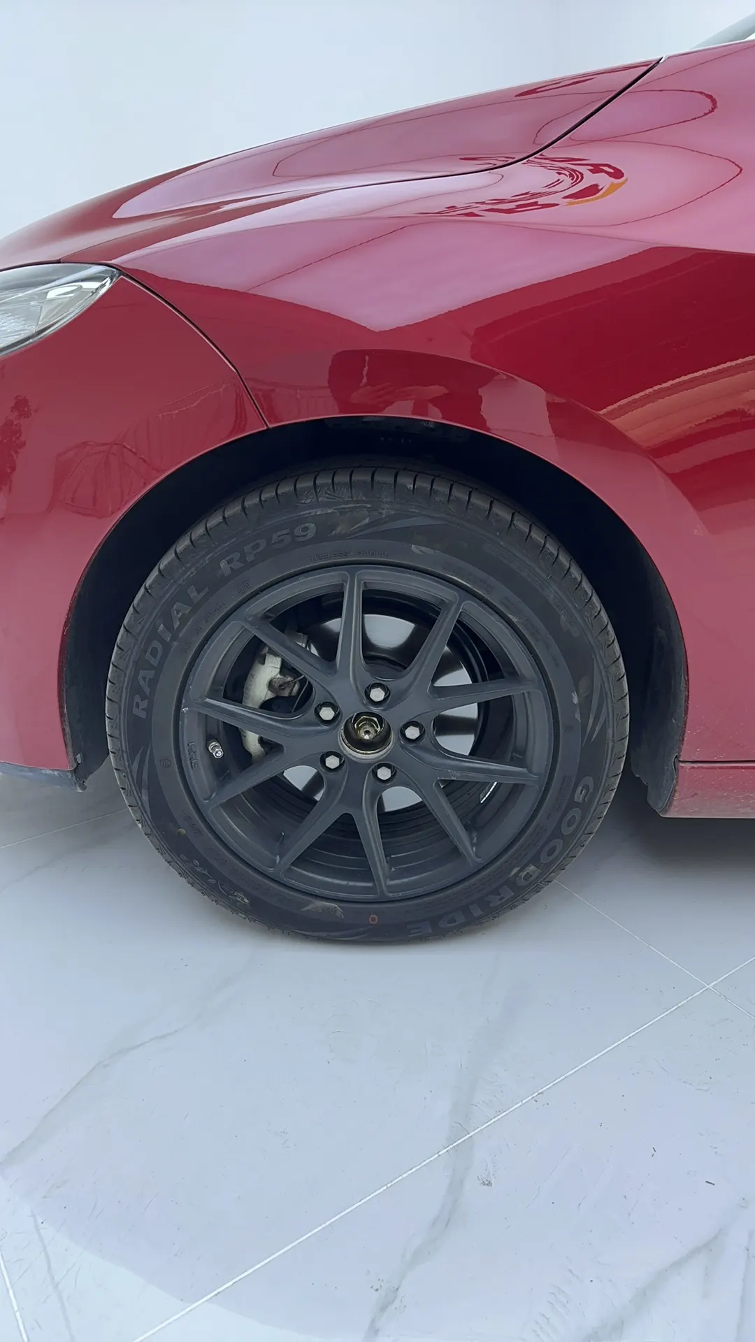 Megane Megane, 2013 8