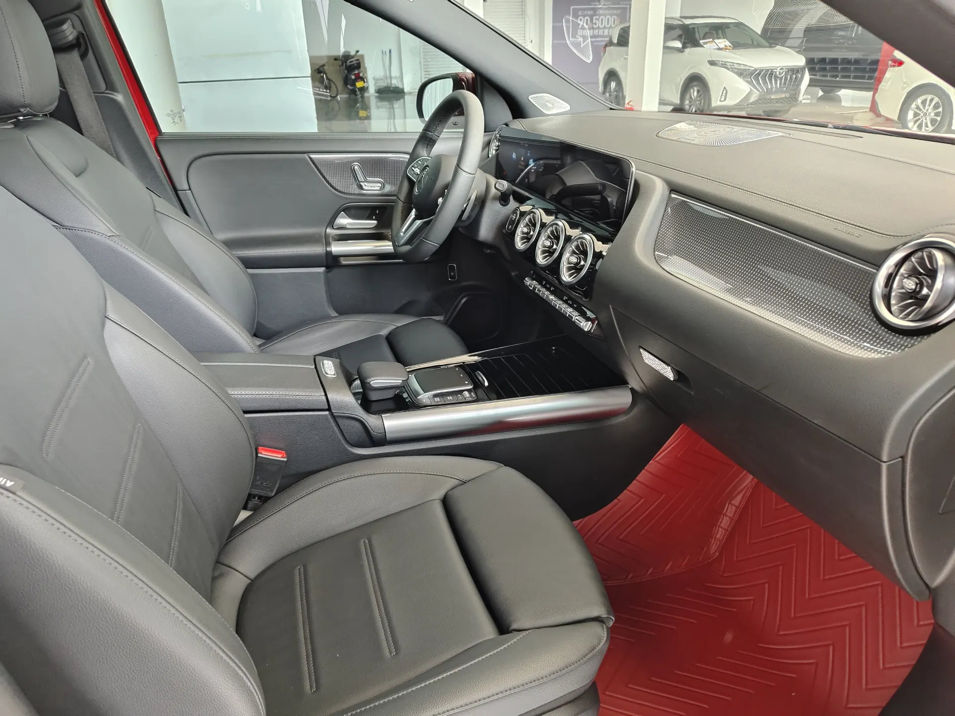 Mercedes-Benz GLA 200, 2021 16