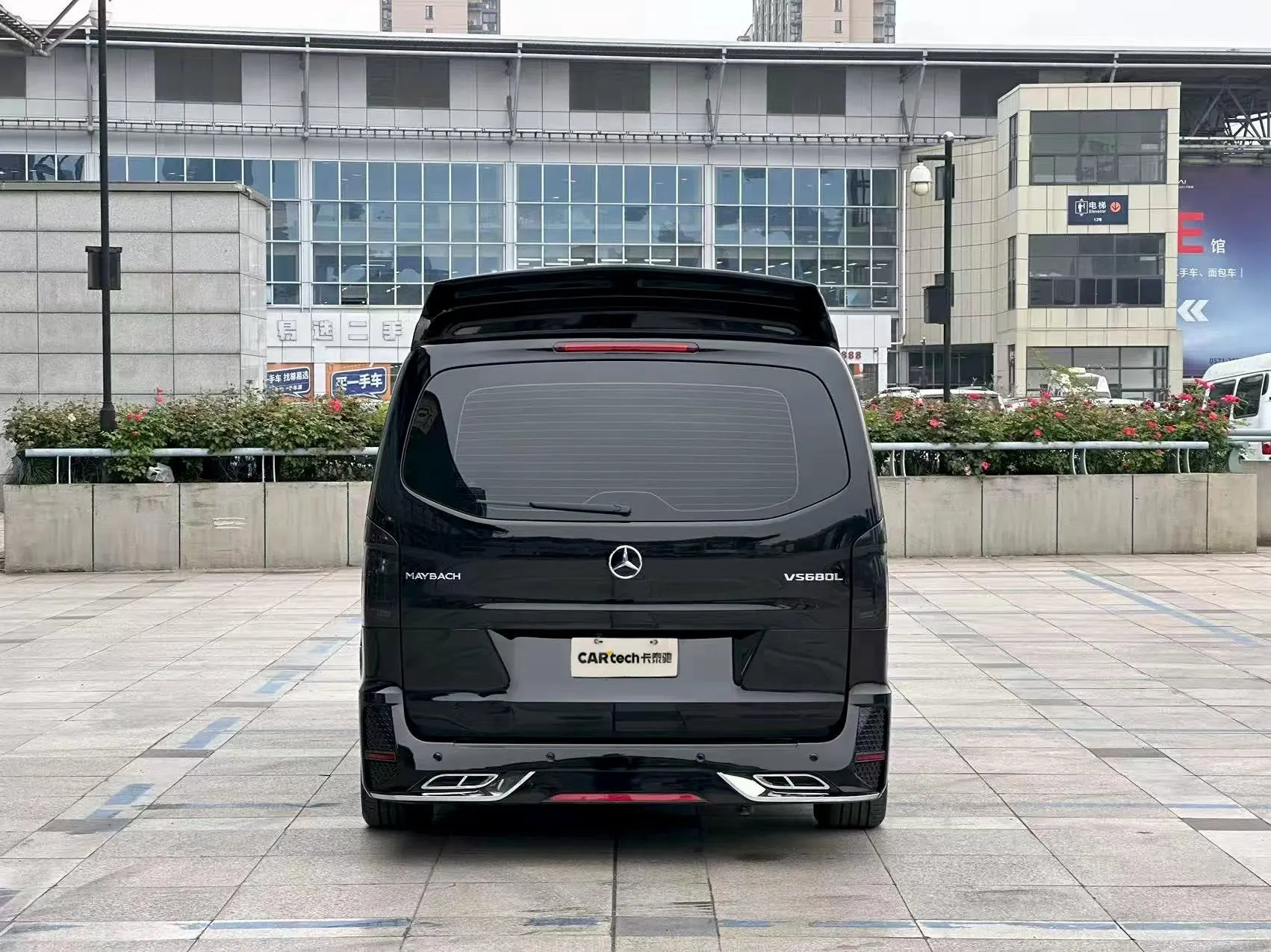 Mercedes-Benz Vito, 2023 3