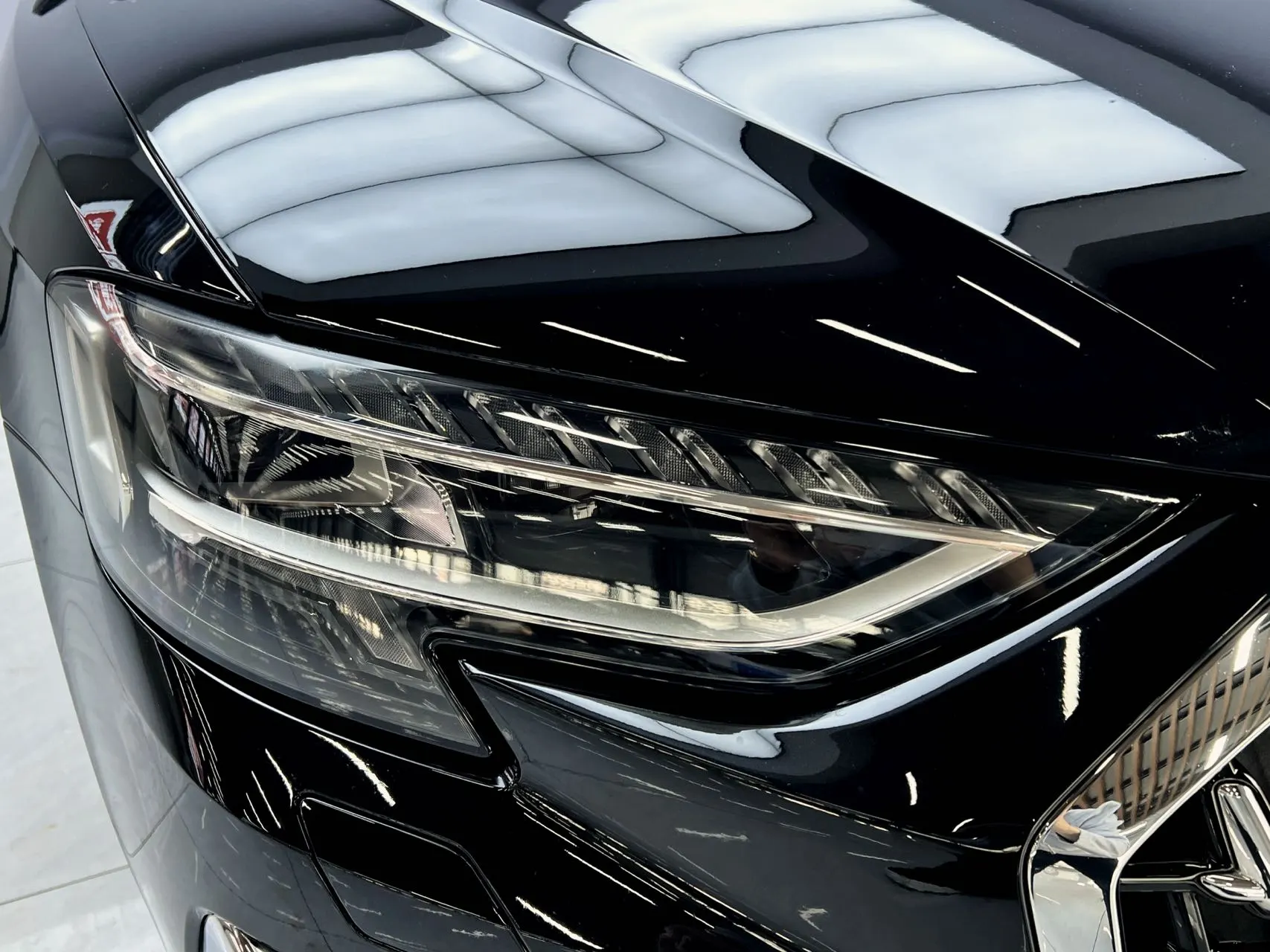 Audi A8L 50 TFSI, 2023 9