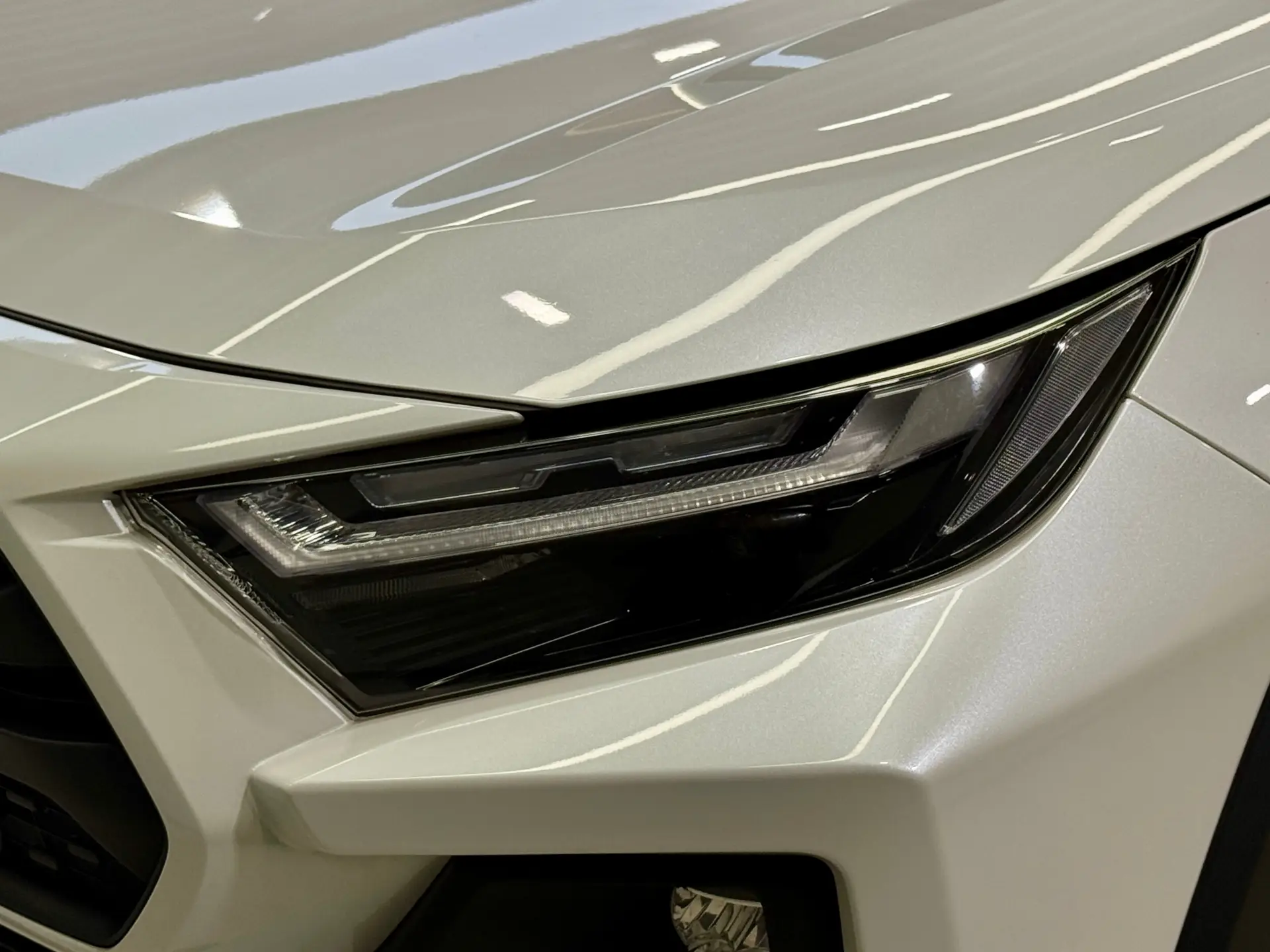 Toyota RAV4, 2024 8