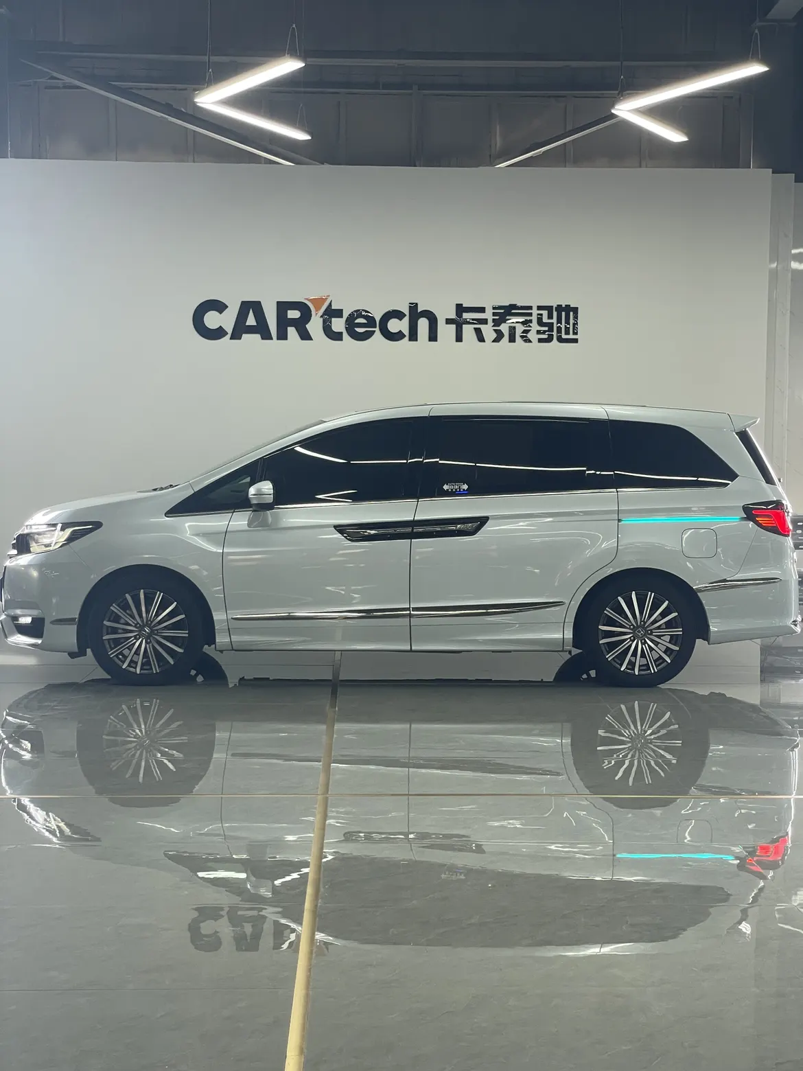 Honda Elysion, 2023 все фото