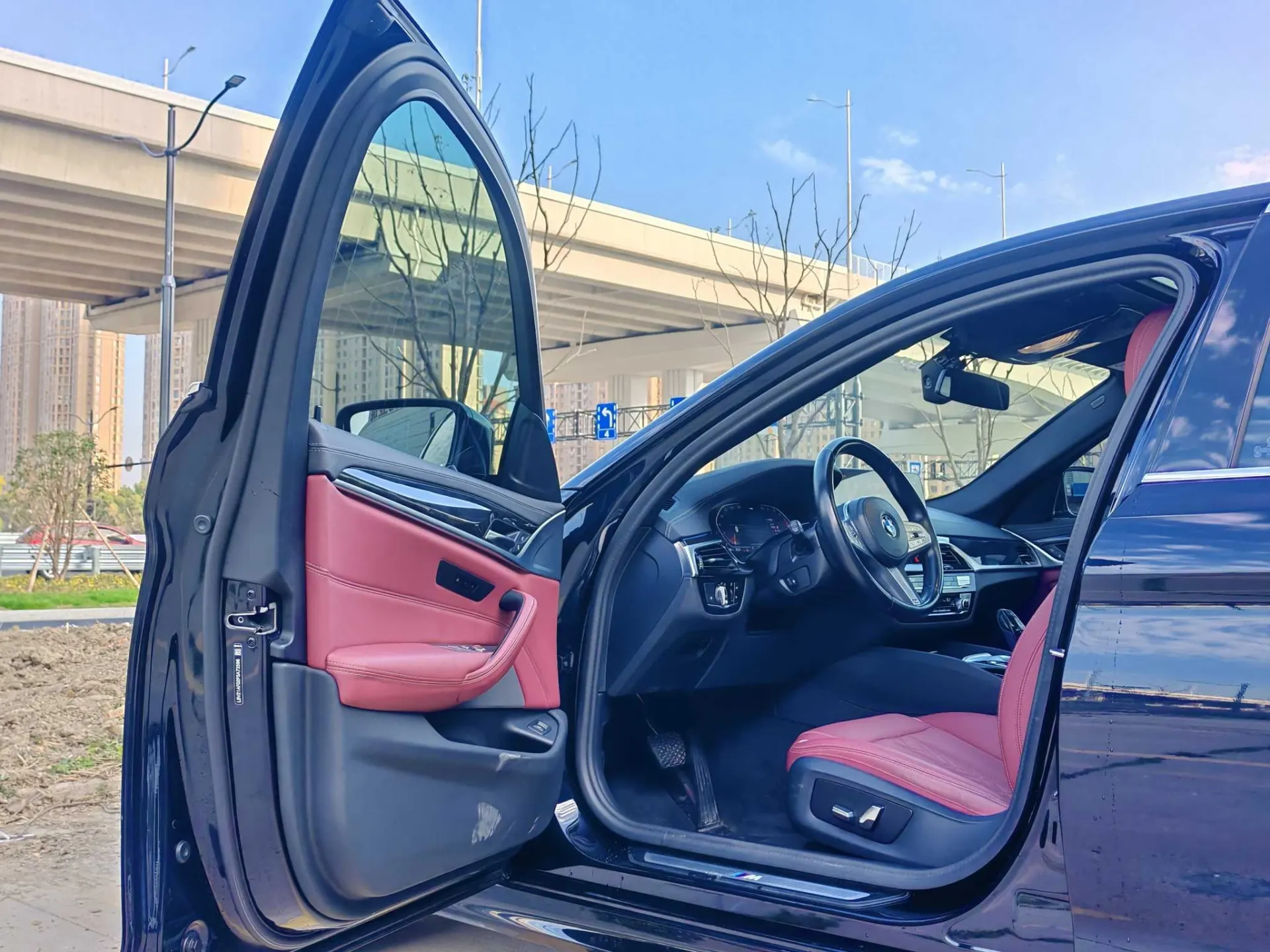 BMW 525Li, 2023 13