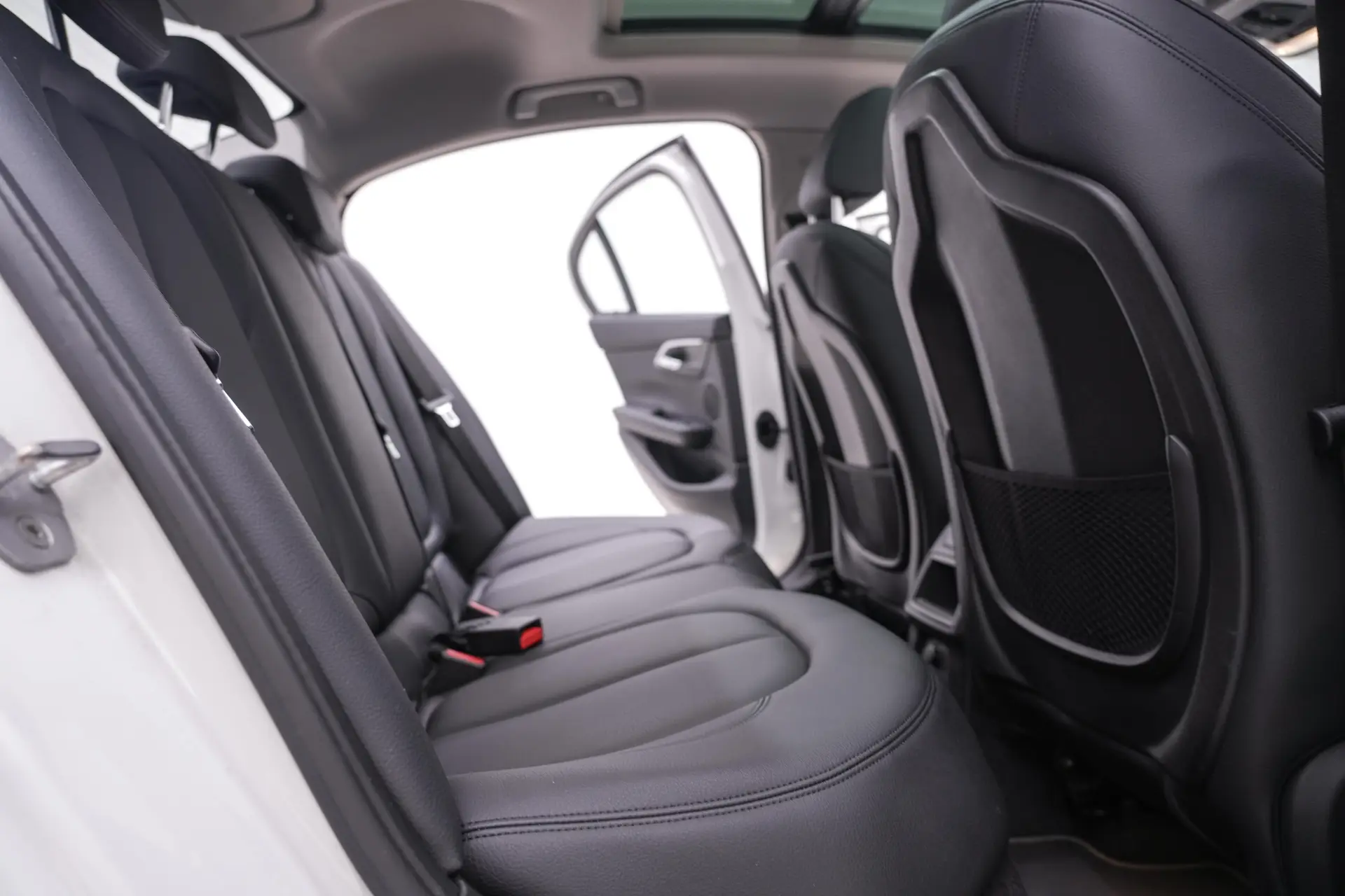 BMW 118i, 2018 25