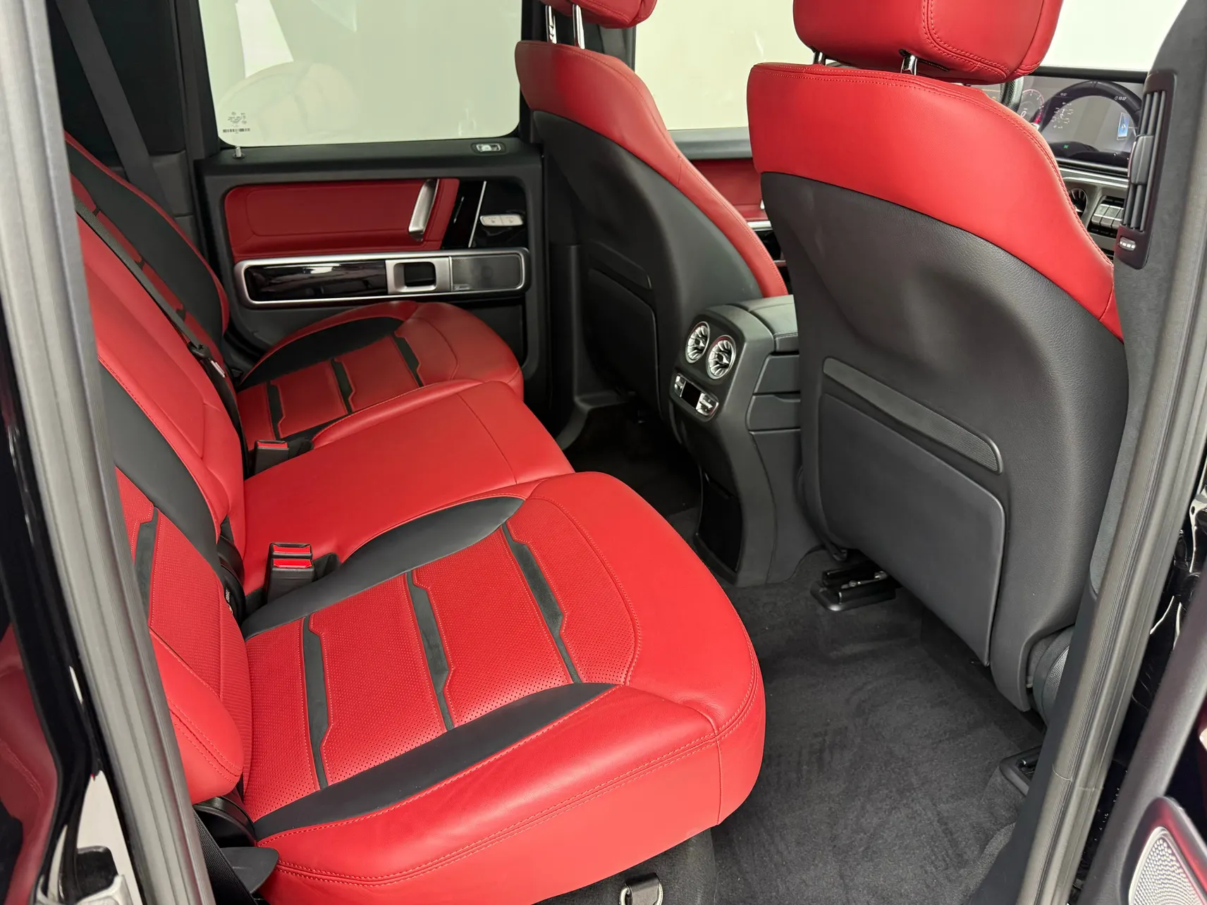 Mercedes-Benz G 63, 2022 27