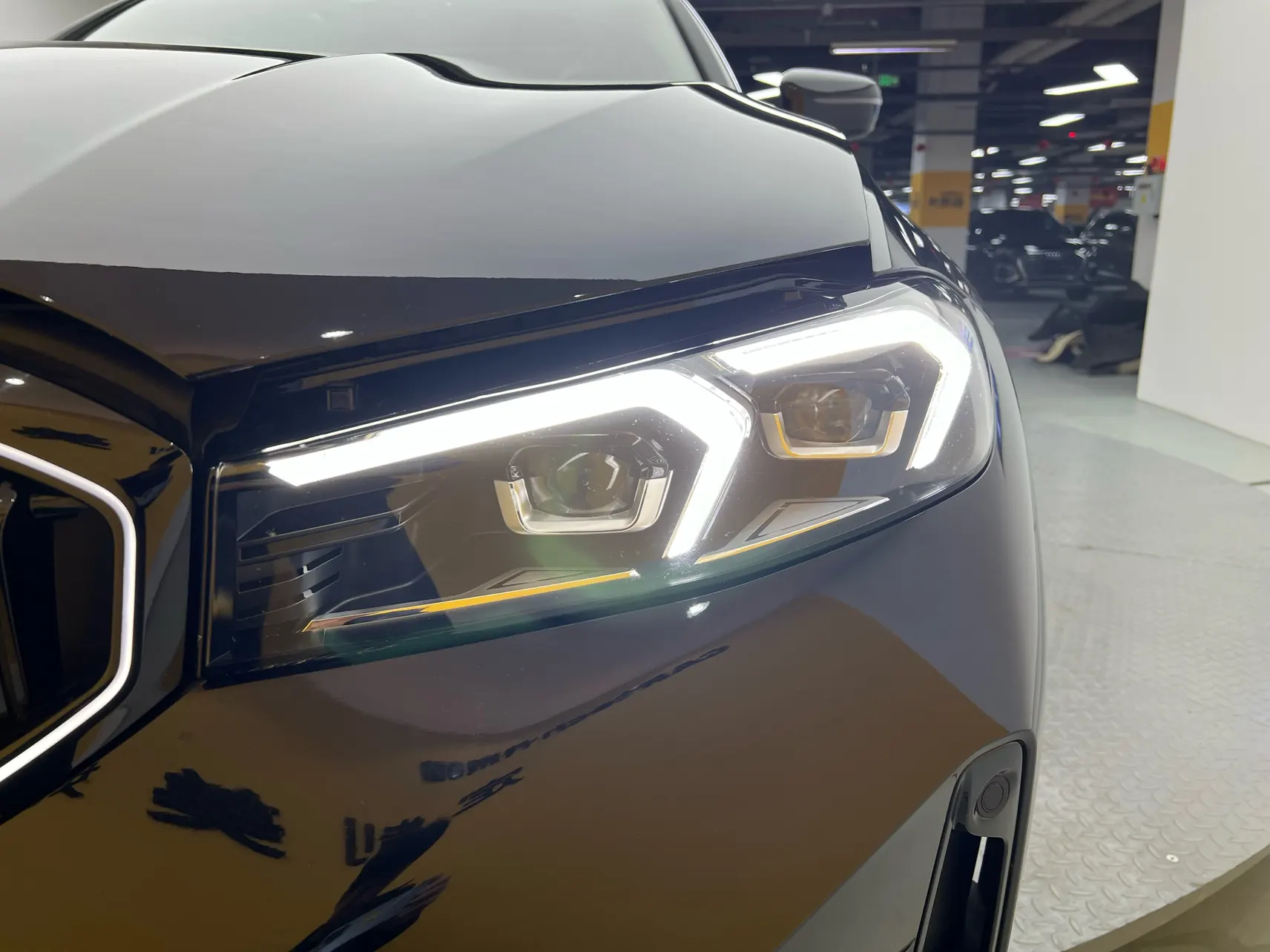 BMW 330Li, 2026 8