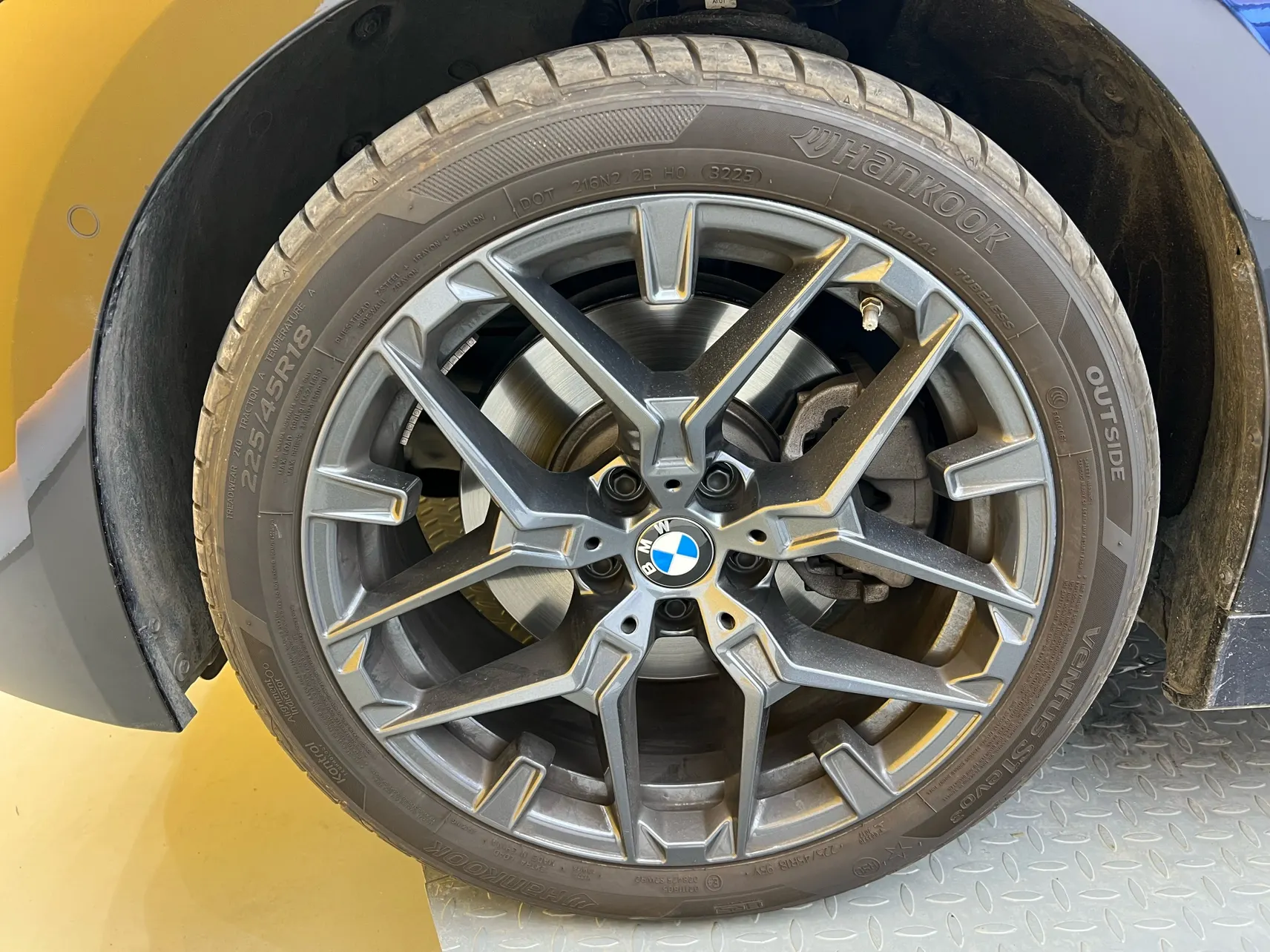 BMW 330Li, 2026 10