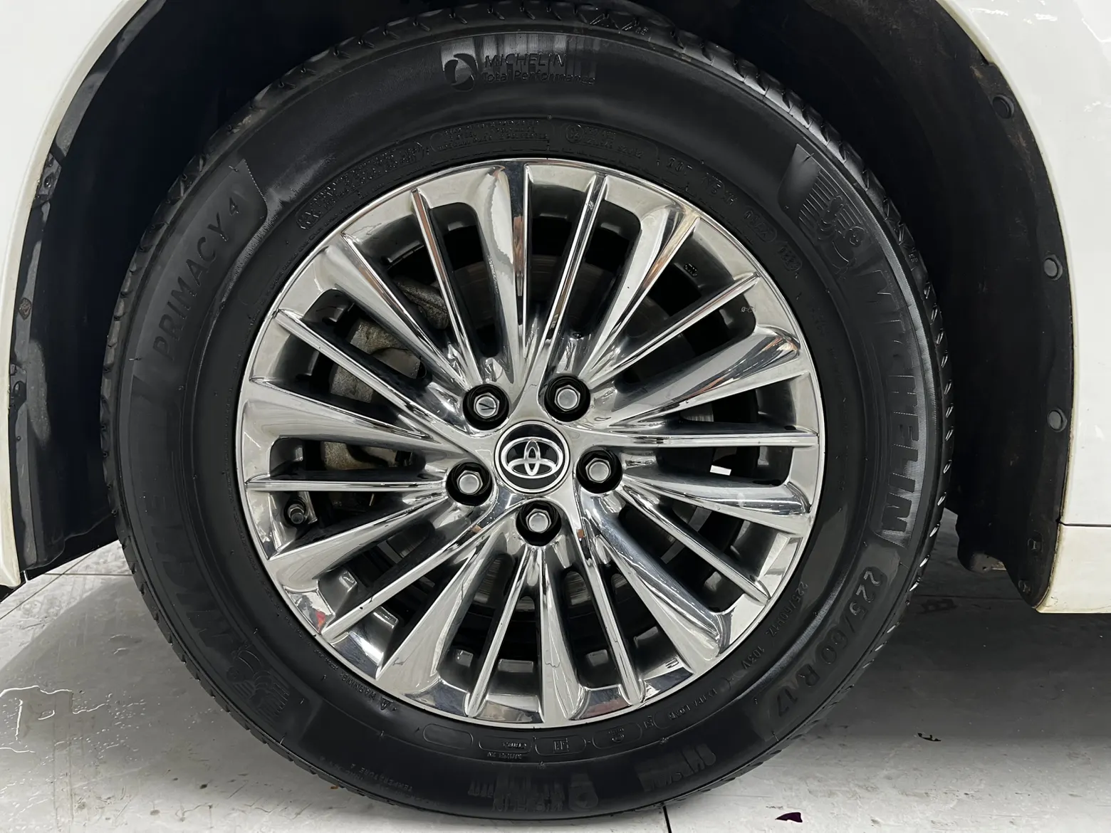 Toyota Alphard, 2023 7