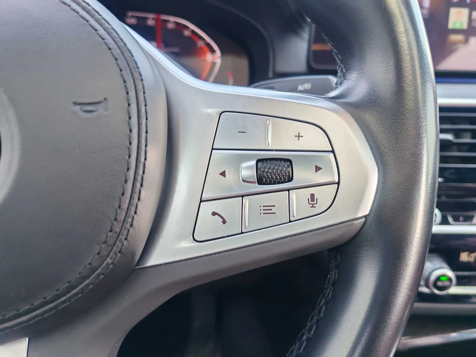 BMW 525Li, 2023 19