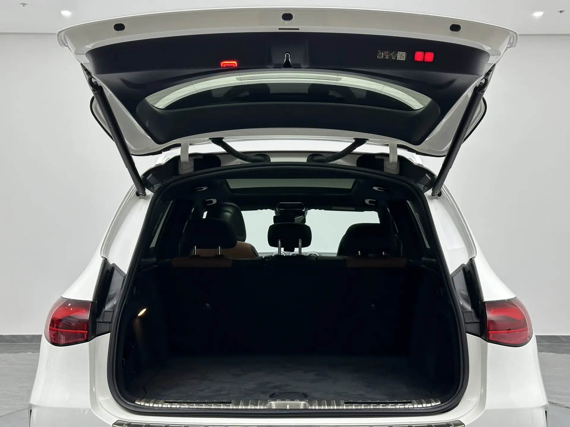 Mercedes-Benz GLC 260 L, 2024 29