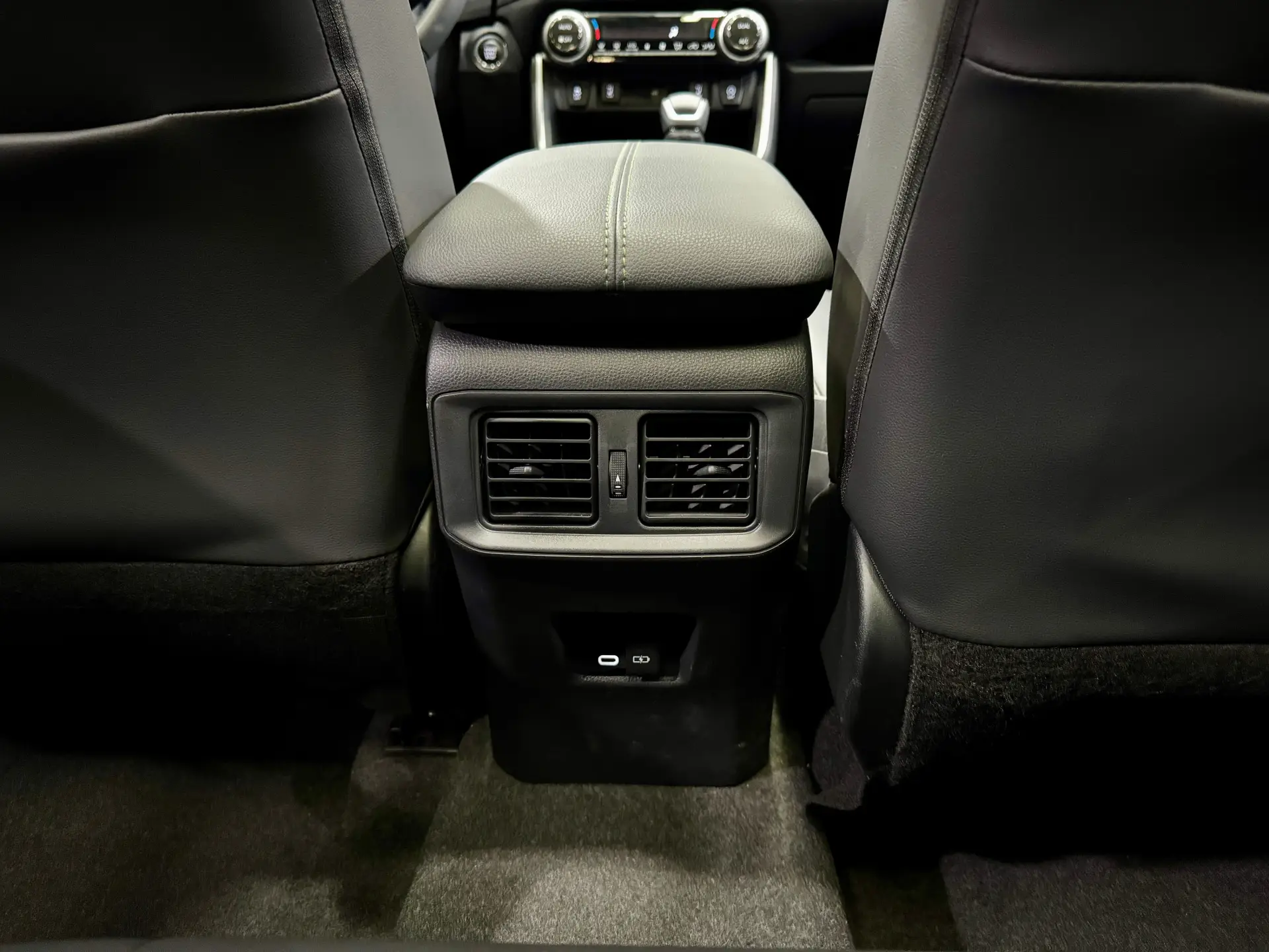 Toyota RAV4, 2024 26